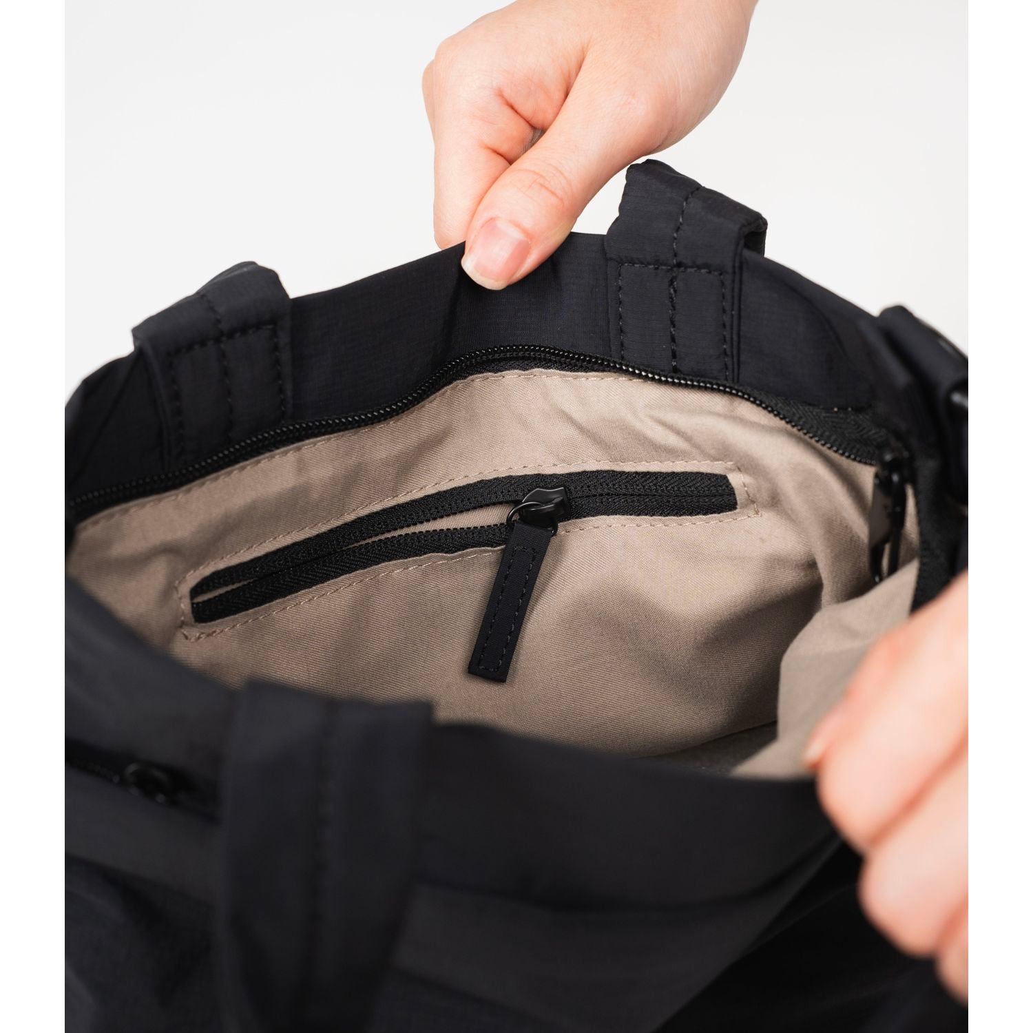 Crossing Jill Anti-Theft RFID Dual Carry Crossbody Bag V2 - Black