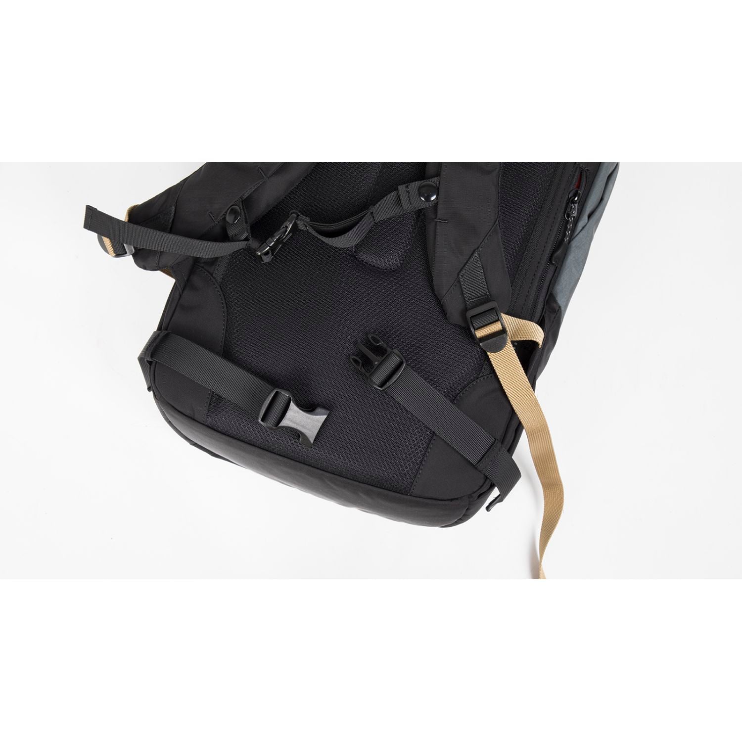 Doughnut Dynamic Large Shield Series - Black
