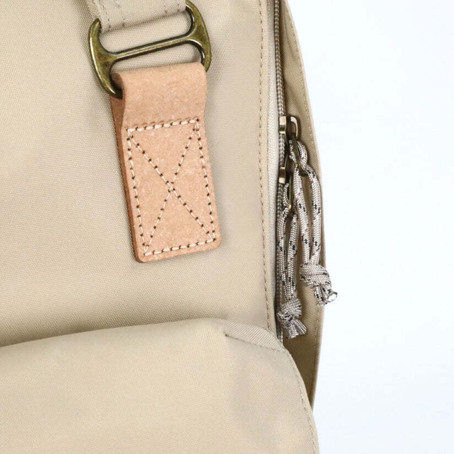 Doughnut Macaroon Large Jungle II Series - Beige