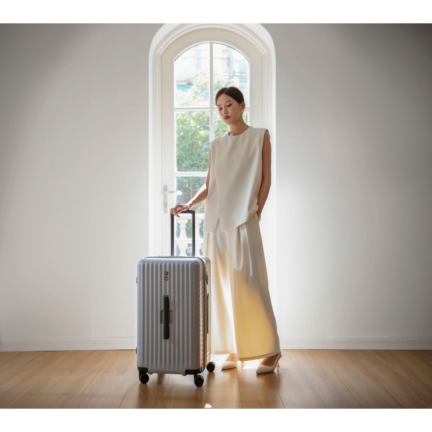 Echolac Celestra Supertrunk 28" Large Luggage (Light Grey)