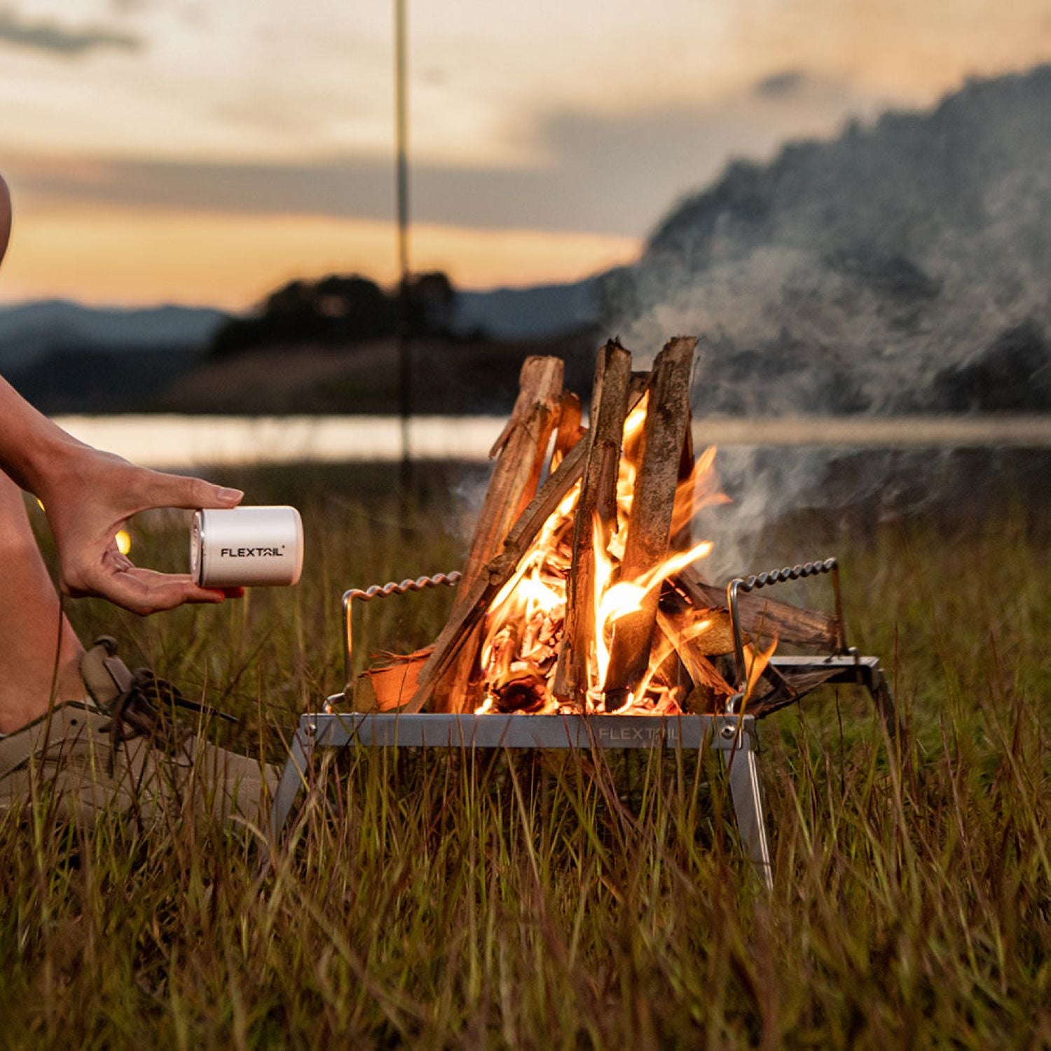 Flextail Tiny Portable Travel Vacuum Pump 2X - Black