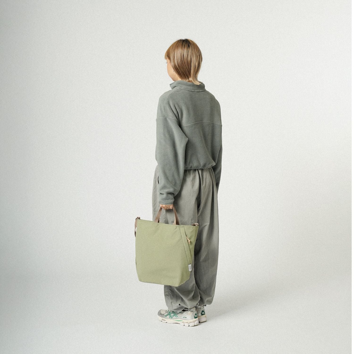 Hellolulu Collin 2 Sided Shoulder (M) (Fog Green)