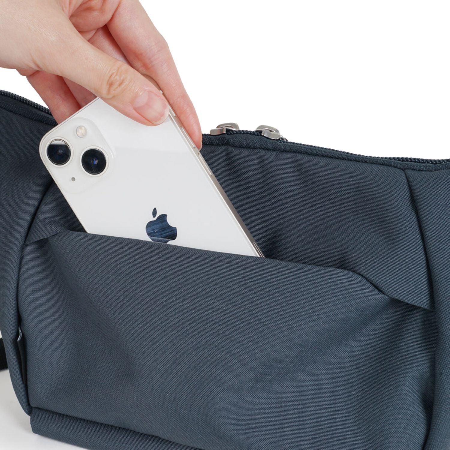 Hellolulu Cora 3-Way Sling Bag (Dark Sapphire)