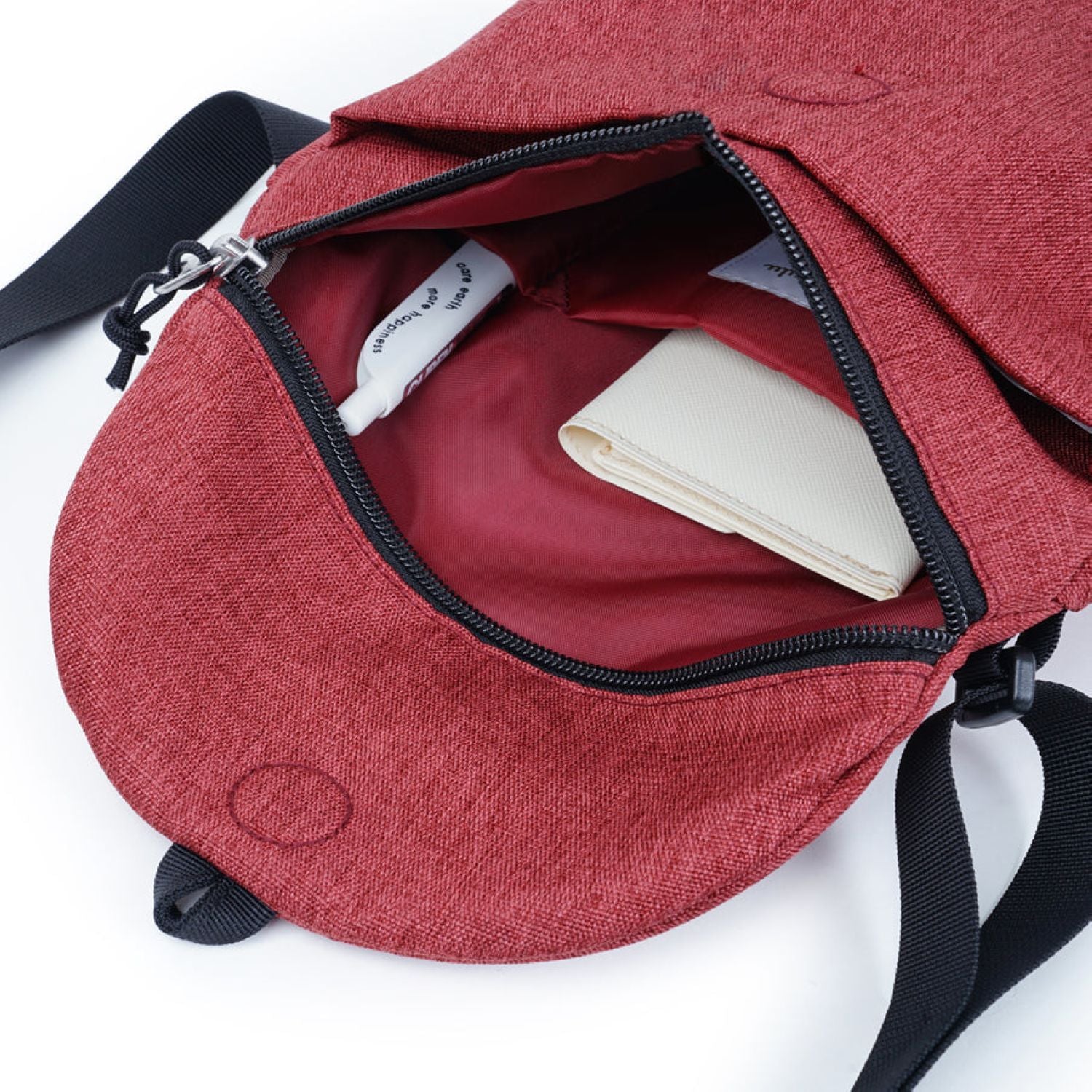 Hellolulu Desi Sling Bag Recycled (Solid Wine)