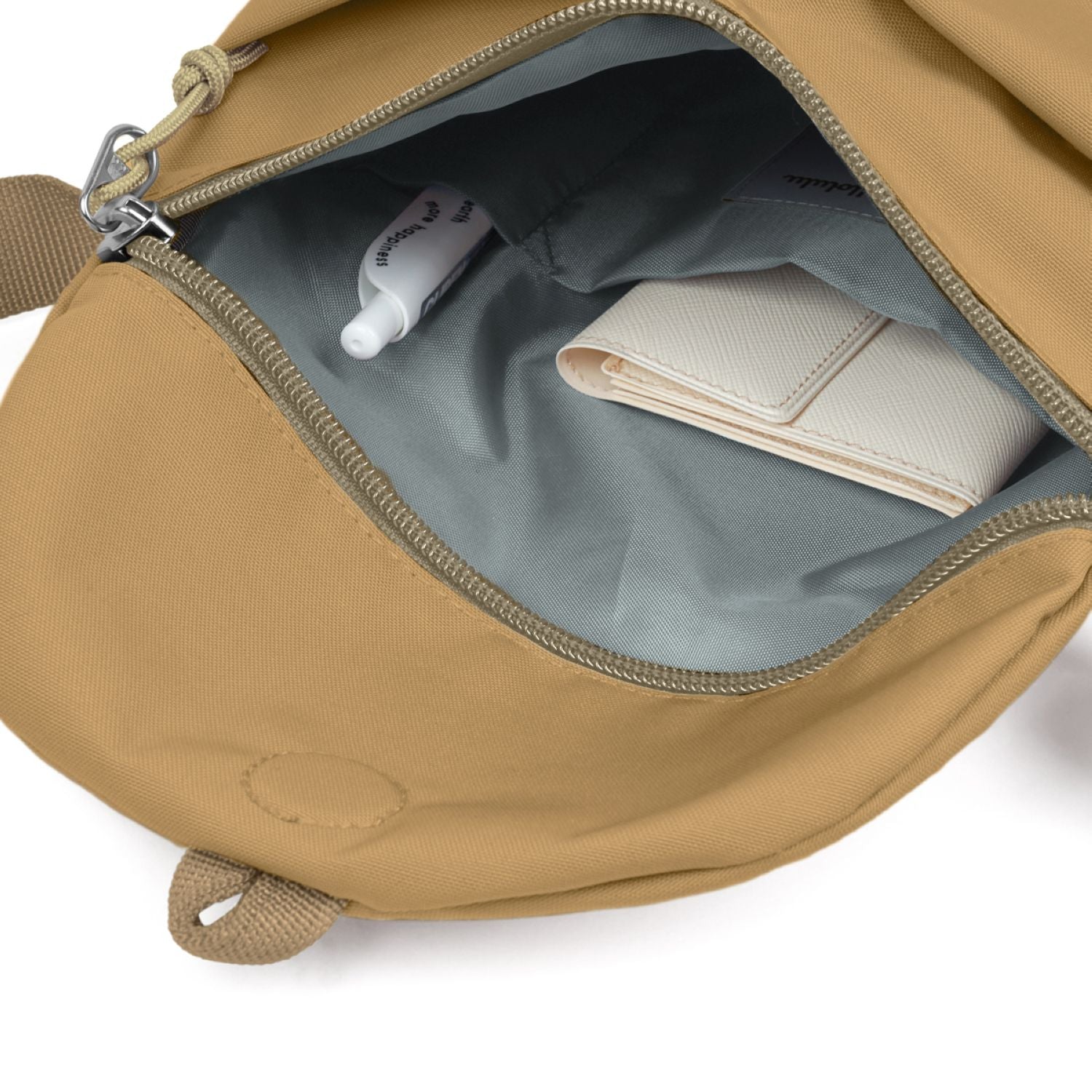 Hellolulu Desi Sling Bag Recycled (Wood Brown)