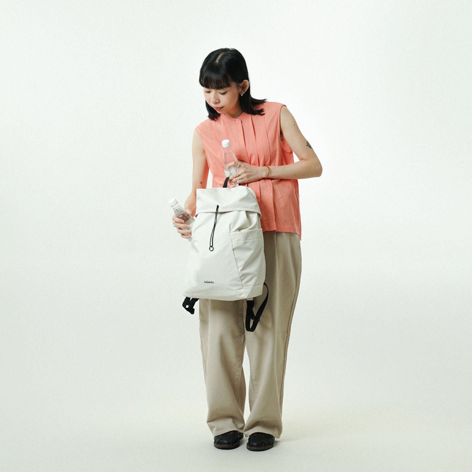 Hellolulu Jesse Day Pack M Recycled (Lava Gray)