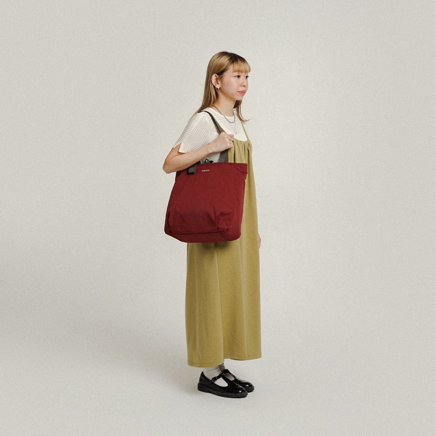 Hellolulu Jonna Double Sided Versatile Tote Recycled (Berry Wine/Glacier Gray)