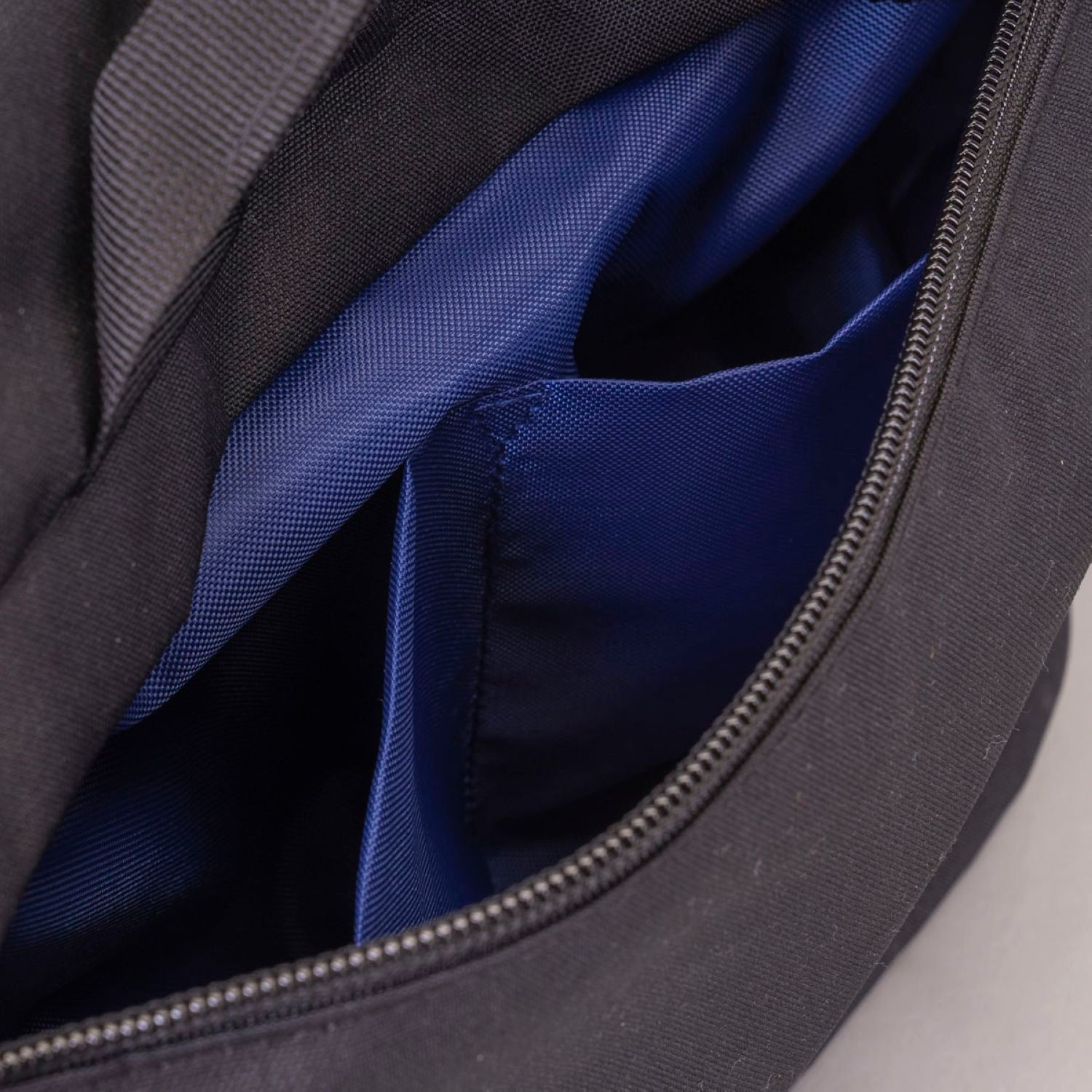 Hellolulu Kasen Shoulder Bag (Black)