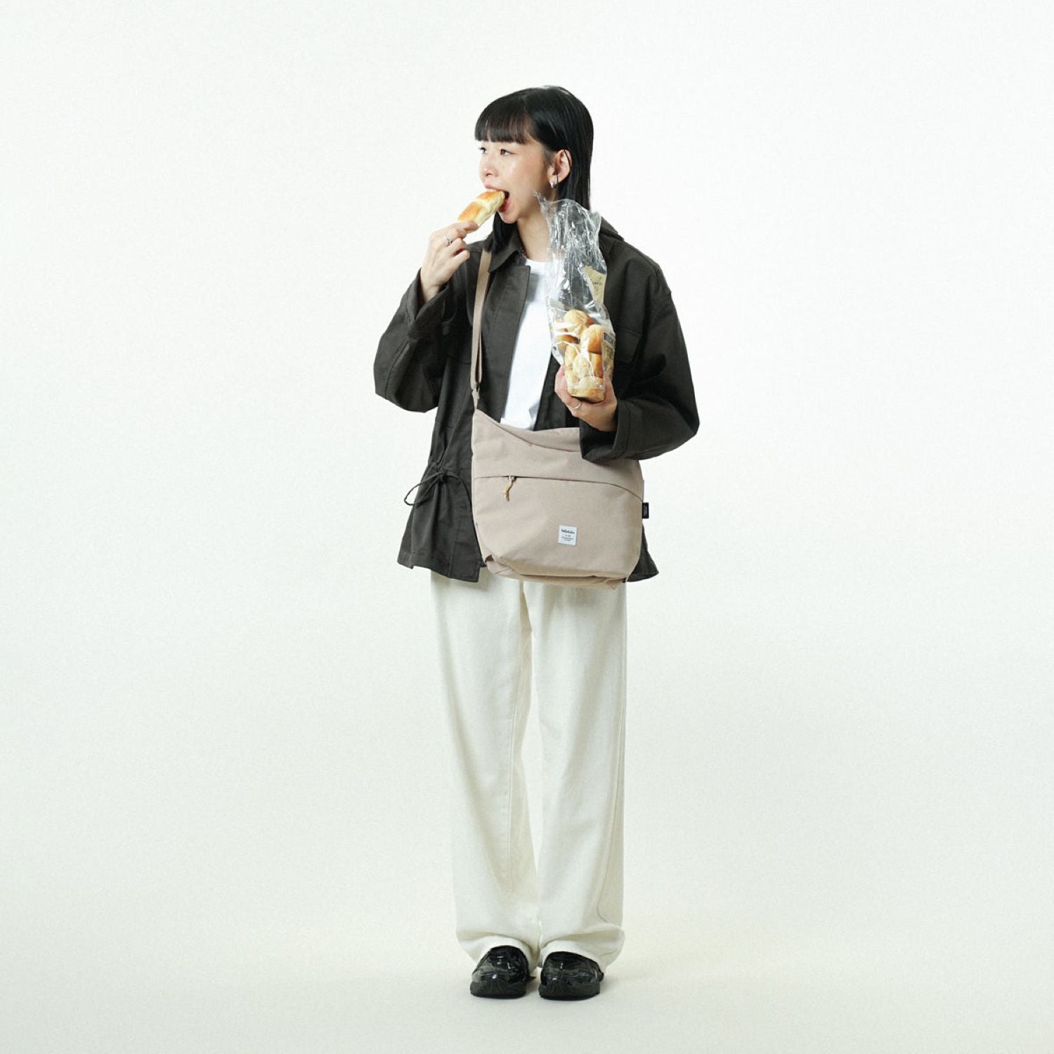 Hellolulu Lucas Wide Zip Shoulder Bag (Fog Khaki)