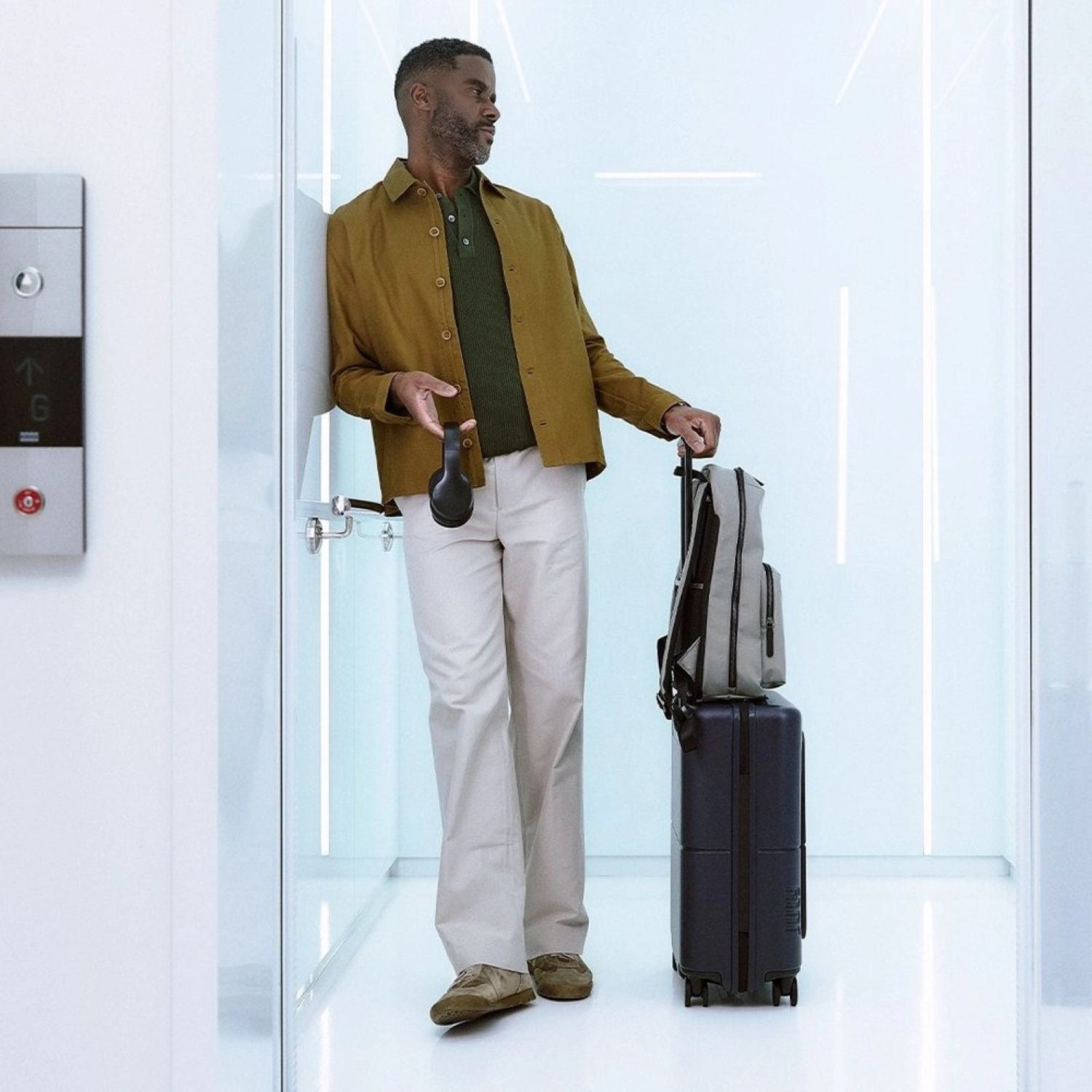 July Carry On Pro (Hard) Polycarbonate 20" Luggage With Front Access Opening - Navy