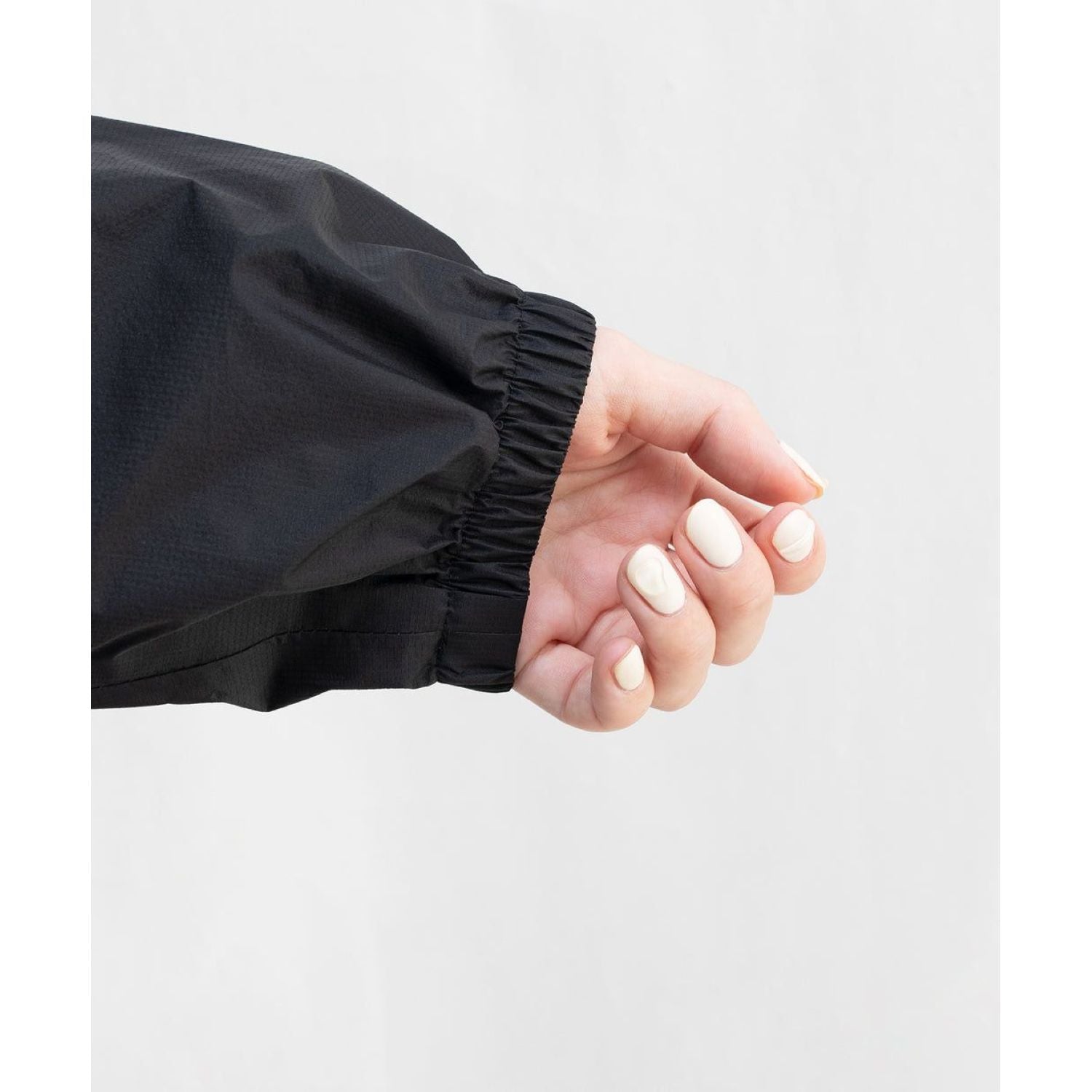 KiU Light Windbreaker Jacket M (Black)