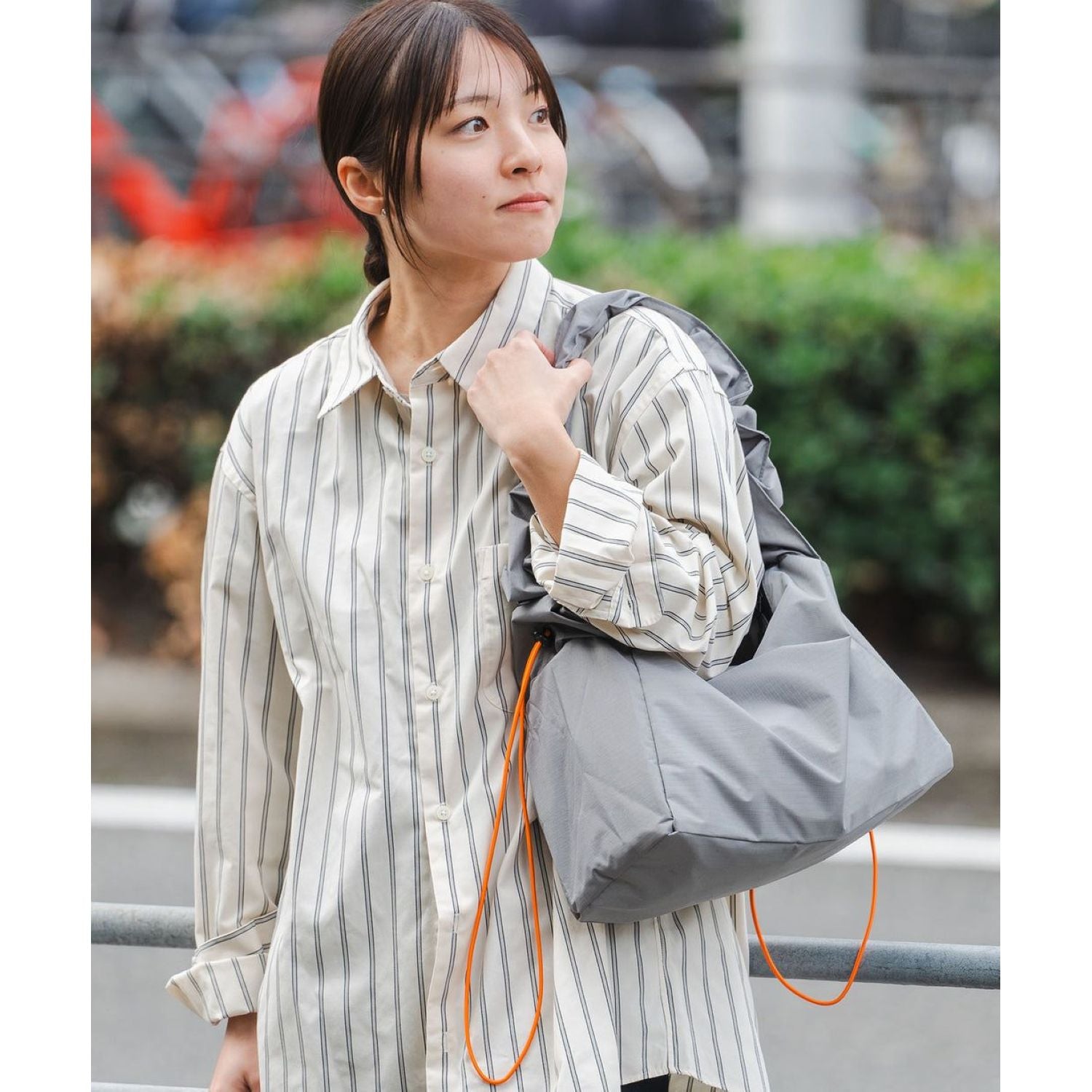 KiU Water Repellent Paracord Box Shoulder Bag (Light Gray)