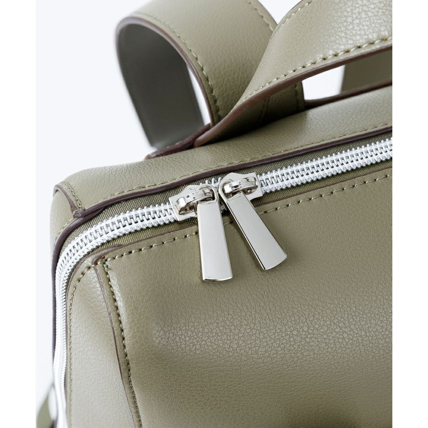 Legato Largo Light Weight Series Laptop Backpack (Ivory)