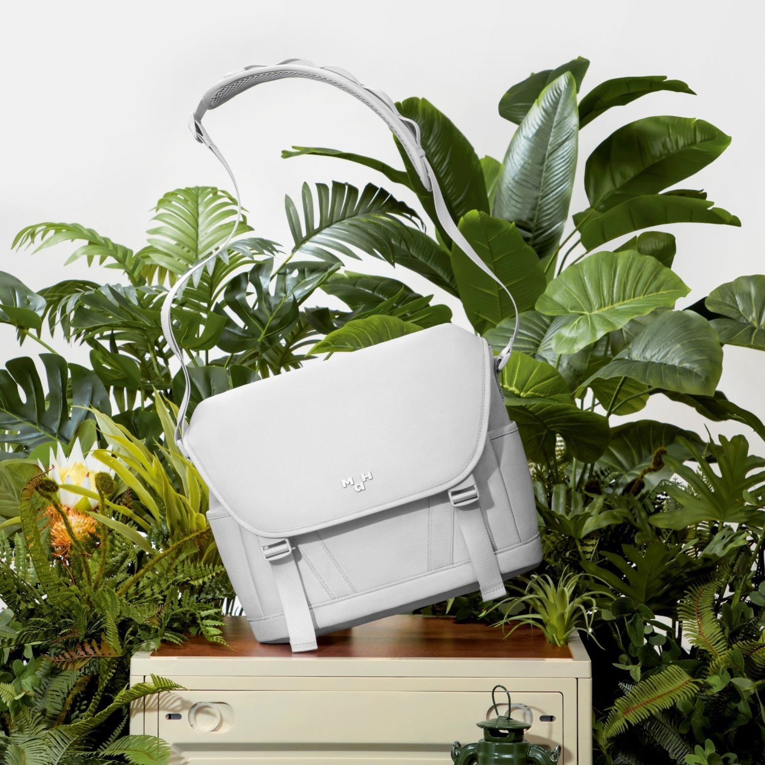 MAH Young Tour Cross Sling Bag - Light Grey