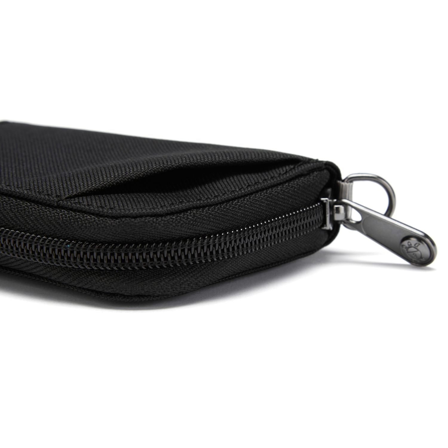 Pacsafe RFIDsafe Card Wallet - Jet Black
