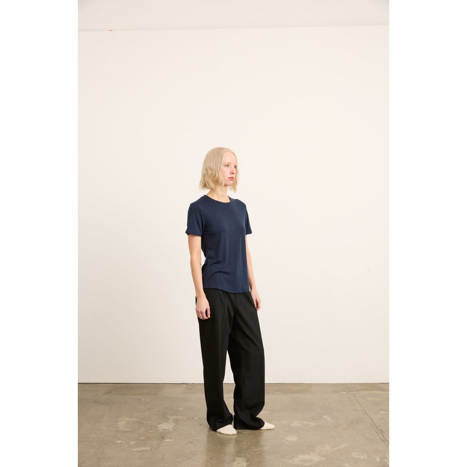 Paire Women's Merino Wool-Blend Crew Neck T-Shirt (Navy) - M