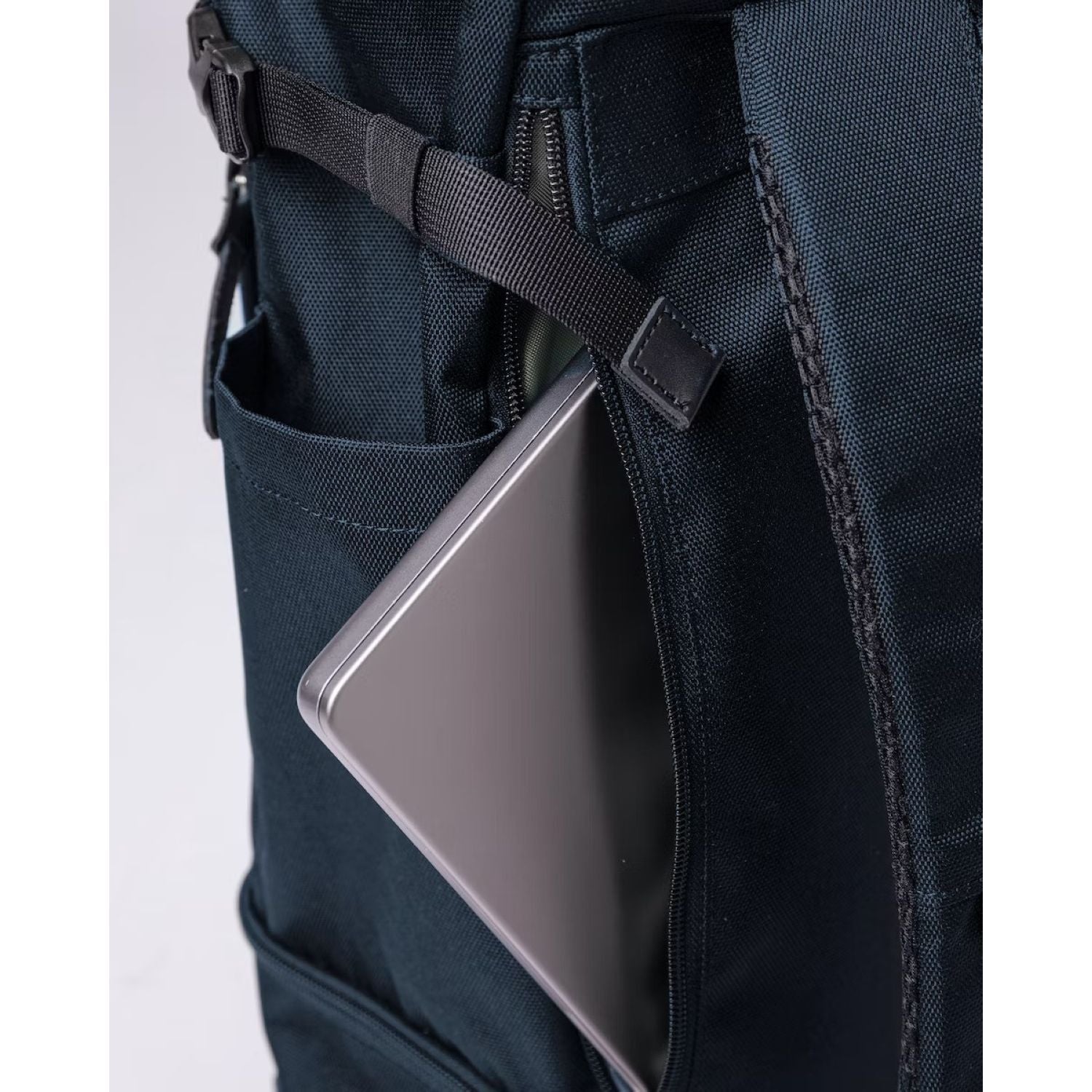 Sandqvist Alde Backpack - Multi Navy