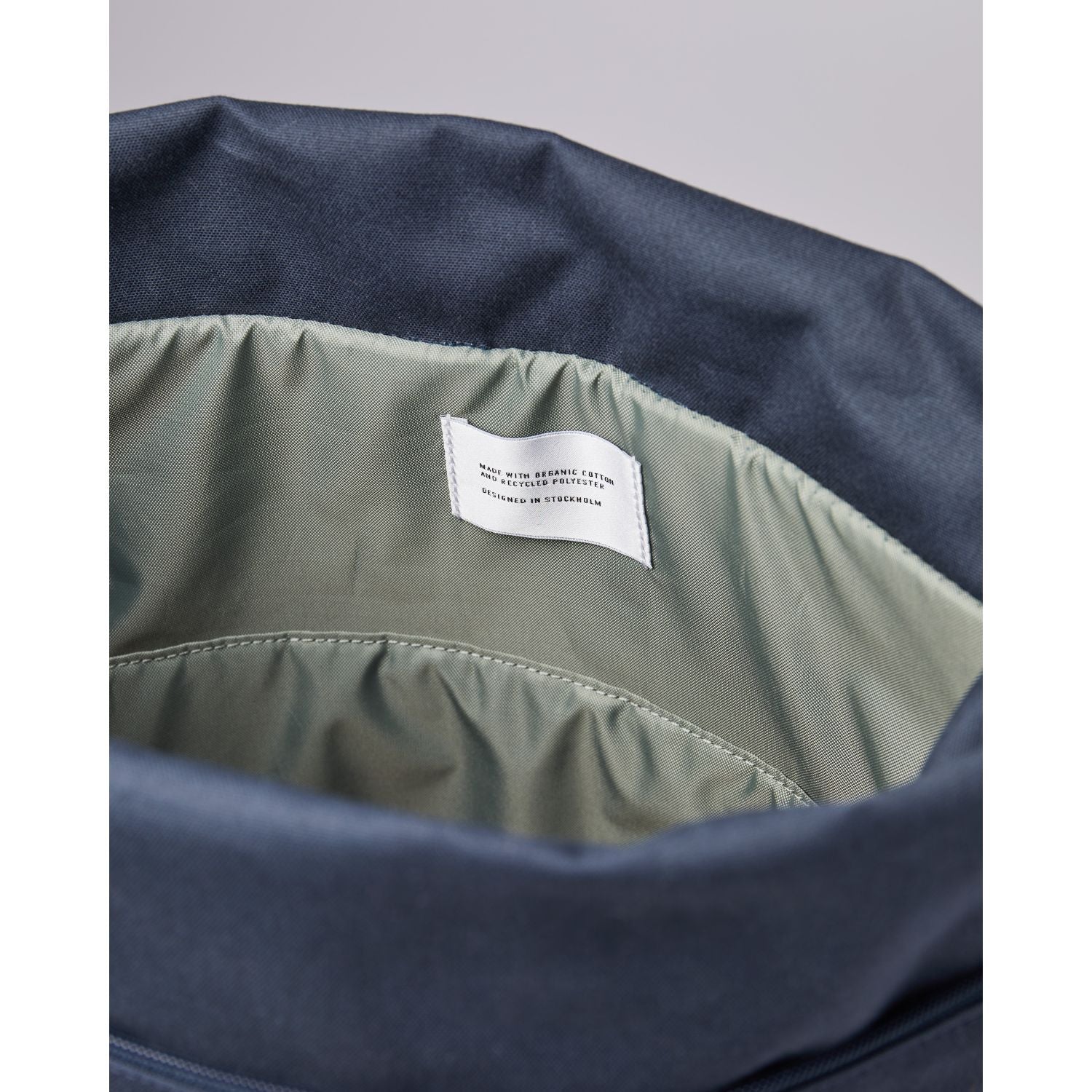 Sandqvist Alfred Backpack - Navy W/ Black Webbing