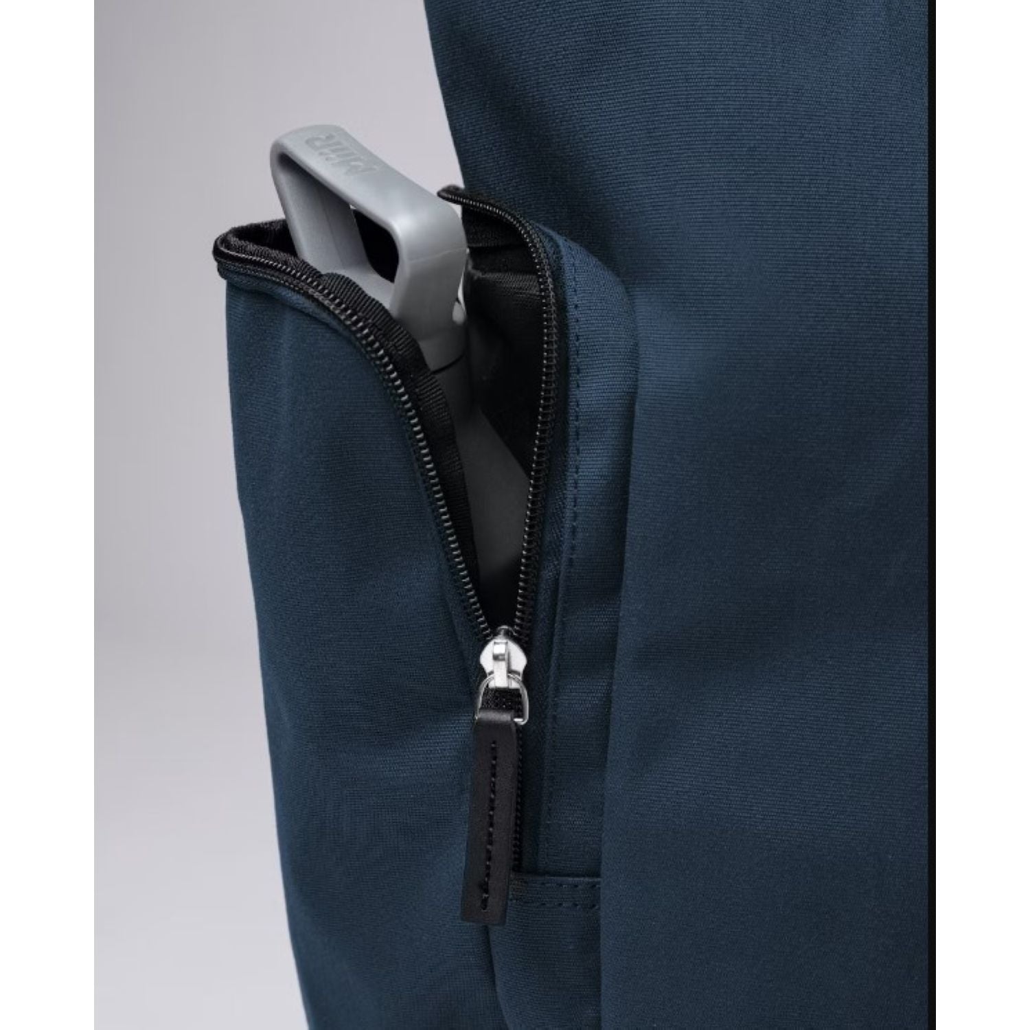 Sandqvist Axel Backpack - Navy
