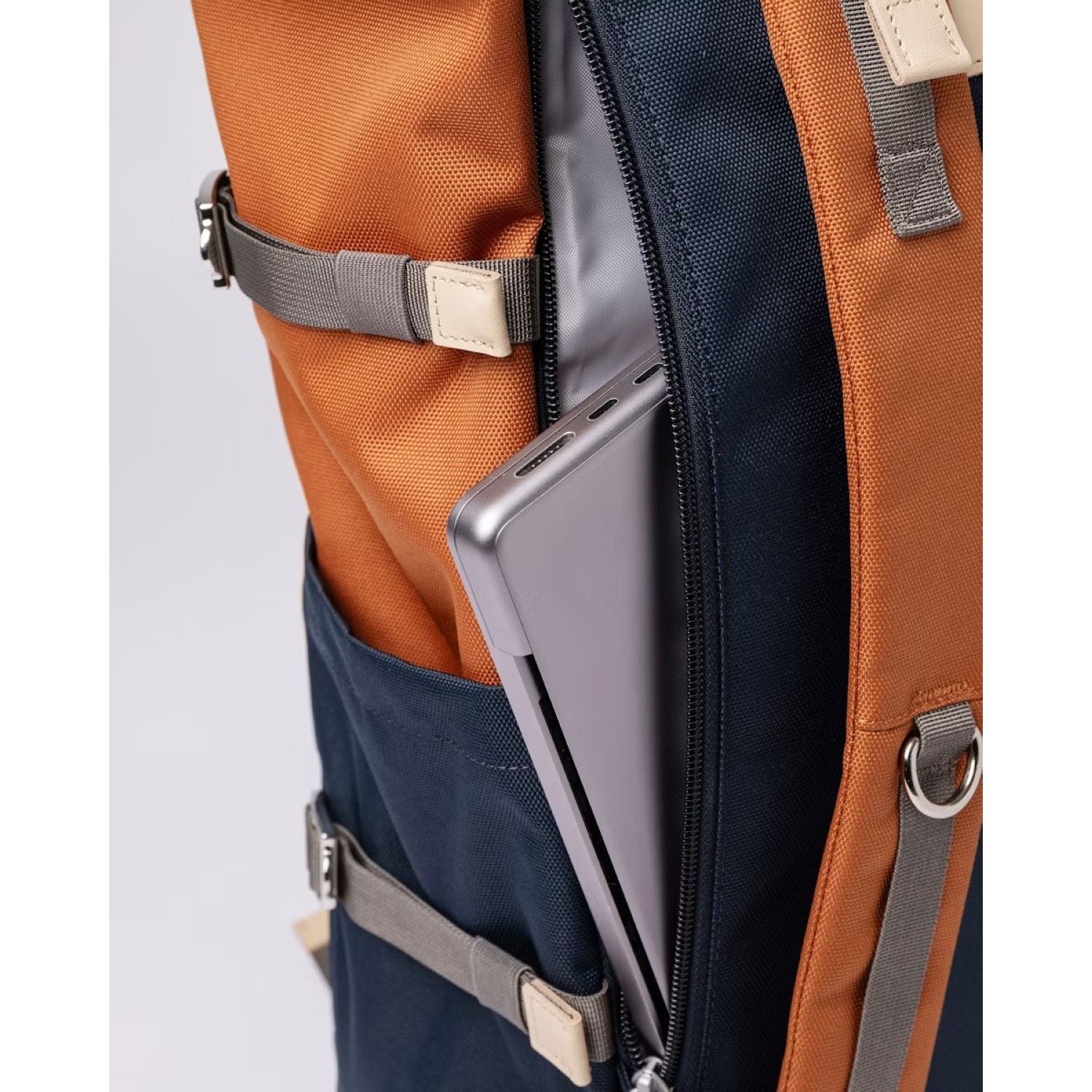 Sandqvist Bernt Backpack - Multi Fox Red
