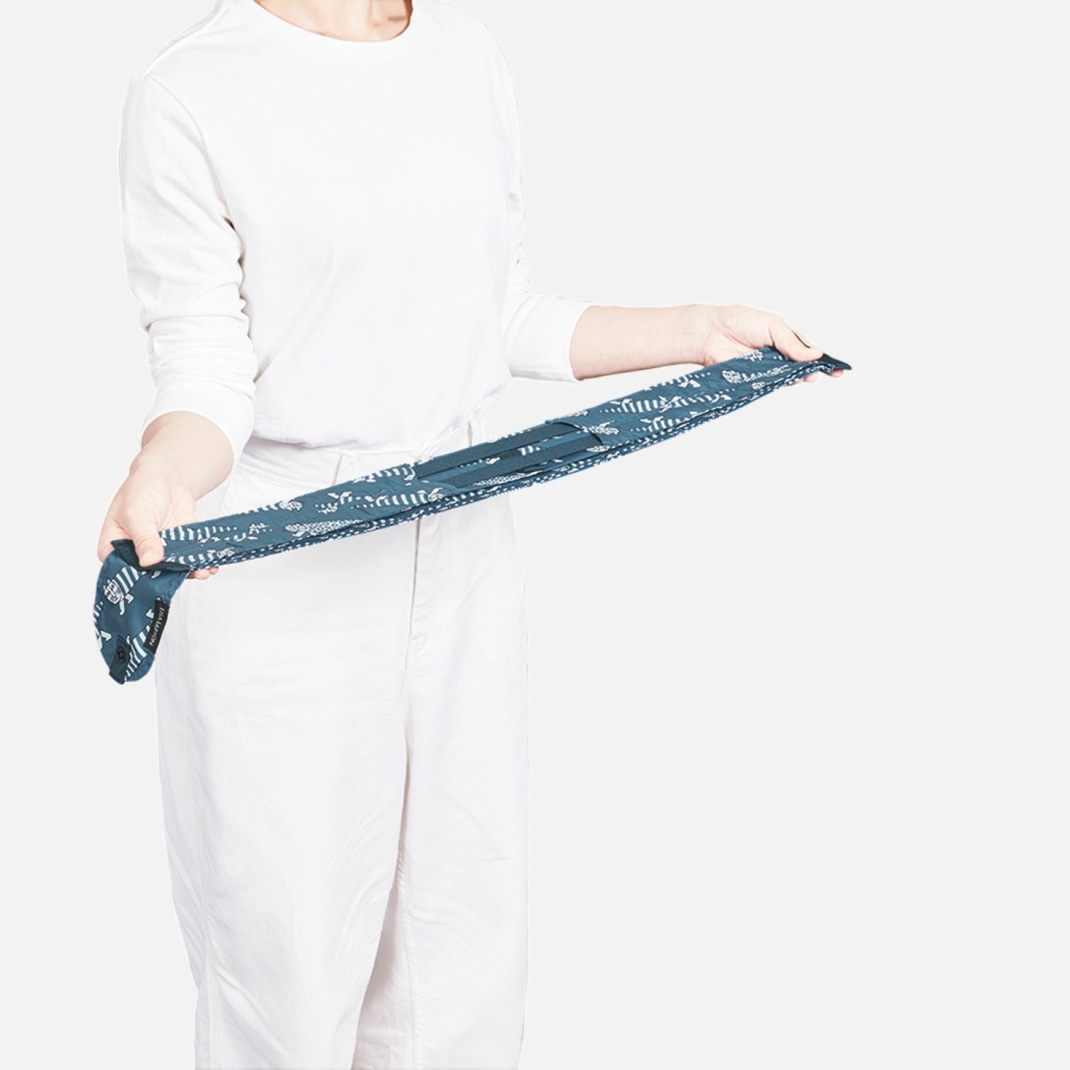 Shupatto X Lisa Larson Foldable Tote (M) - Navy