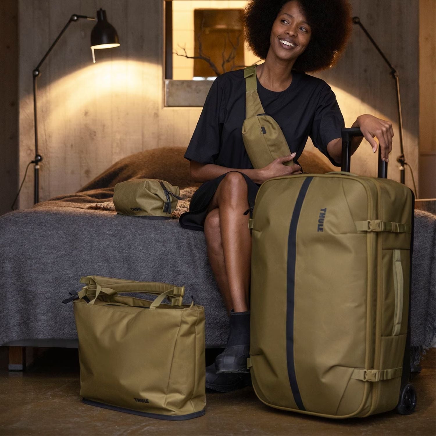 Thule Aion Tote Bag - Black