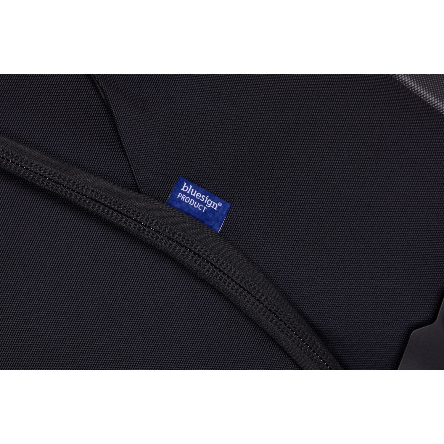 Thule Subterra 2 Checked Spinner 68cm Luggage - Black