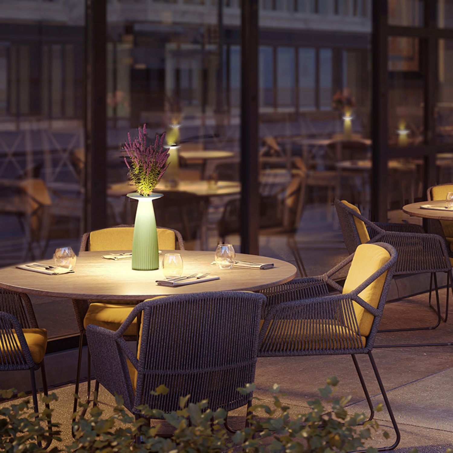 Ubiqua Flora Mini With 140 Lumens - 2.2W 5V Power (Sand)