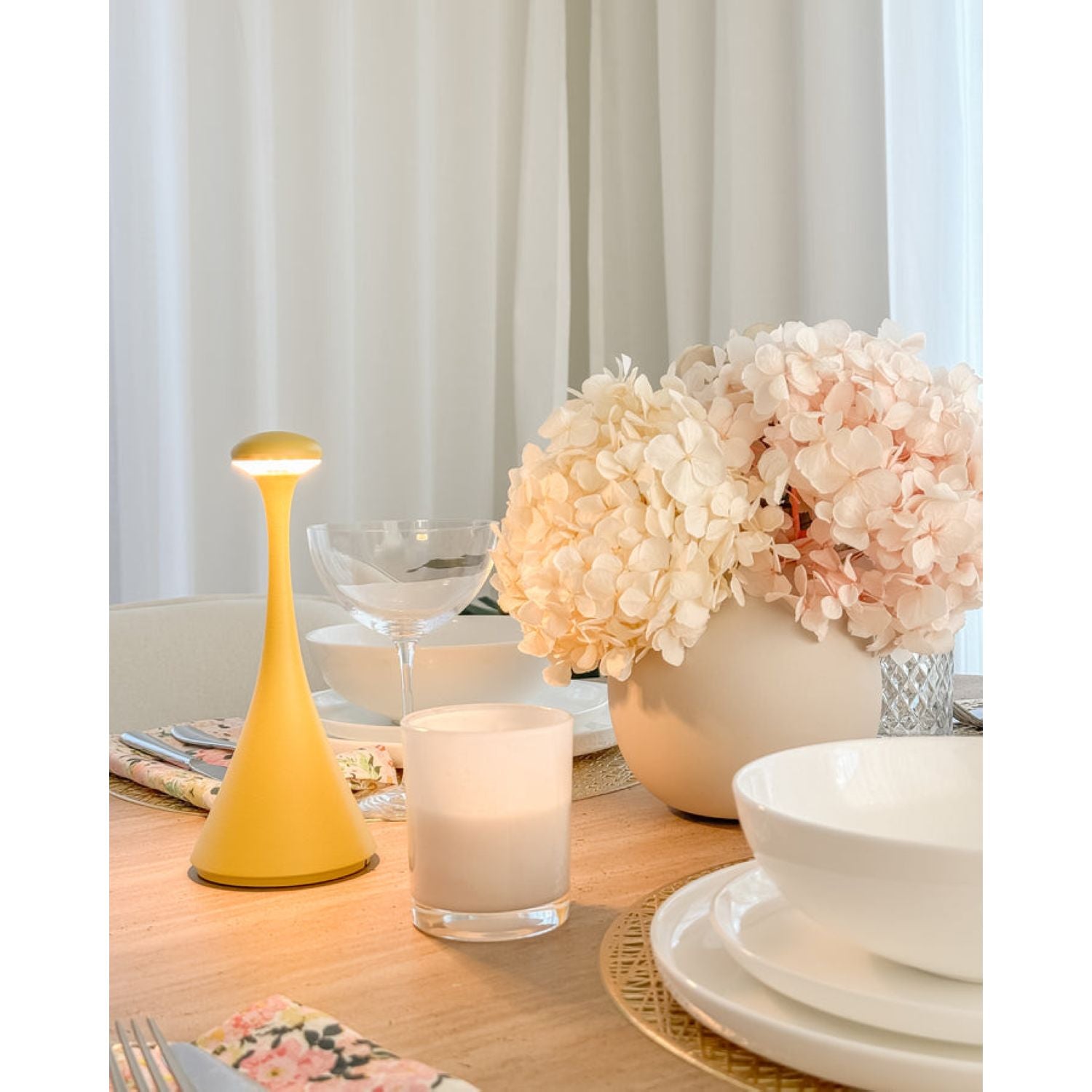 Ubiqua Pinup Mini With 182 Lumens - 2.2W 3.7V Power (Yellow)