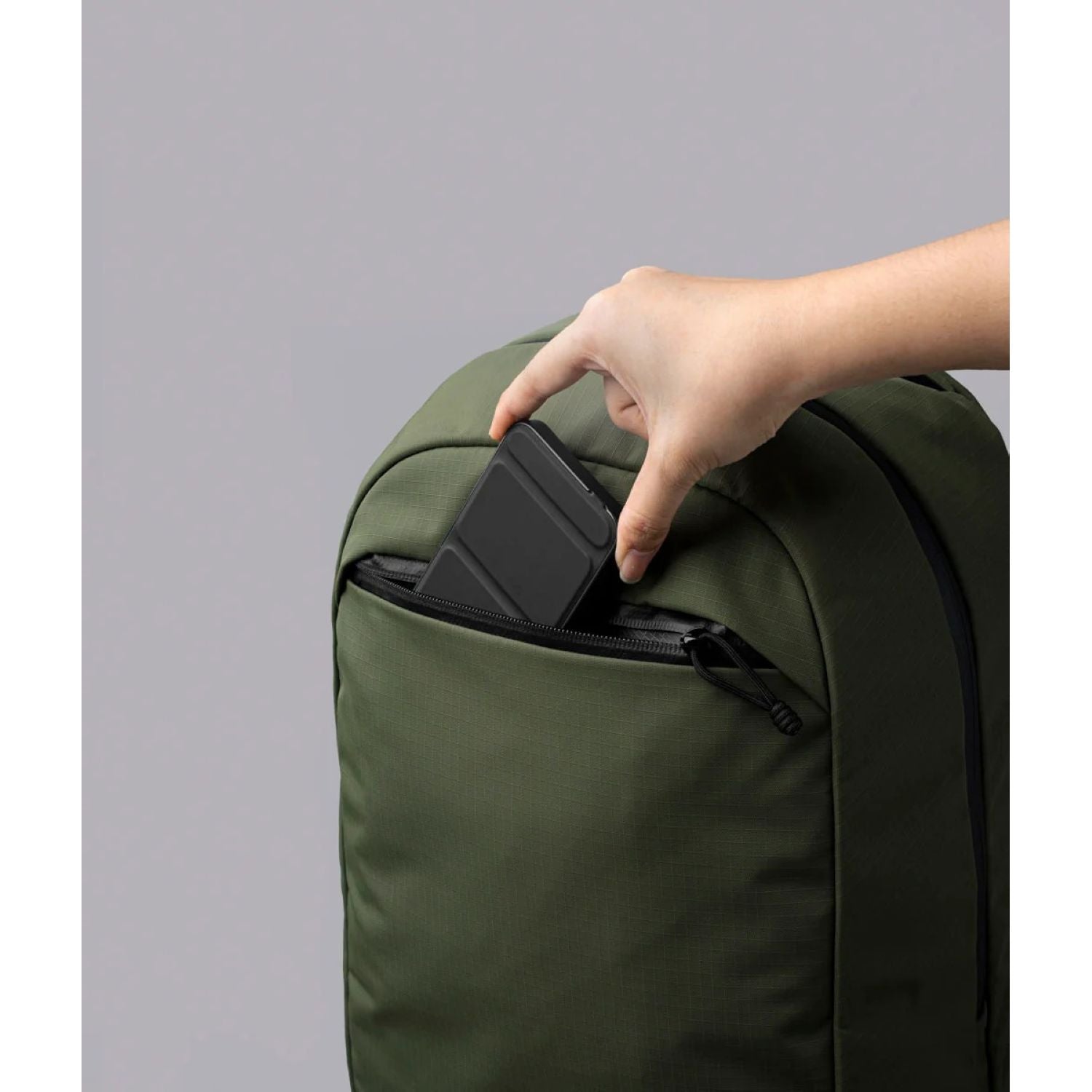 ALPAKA Aero Backpack Lite Axoflux 210D 16L (Olive Green)