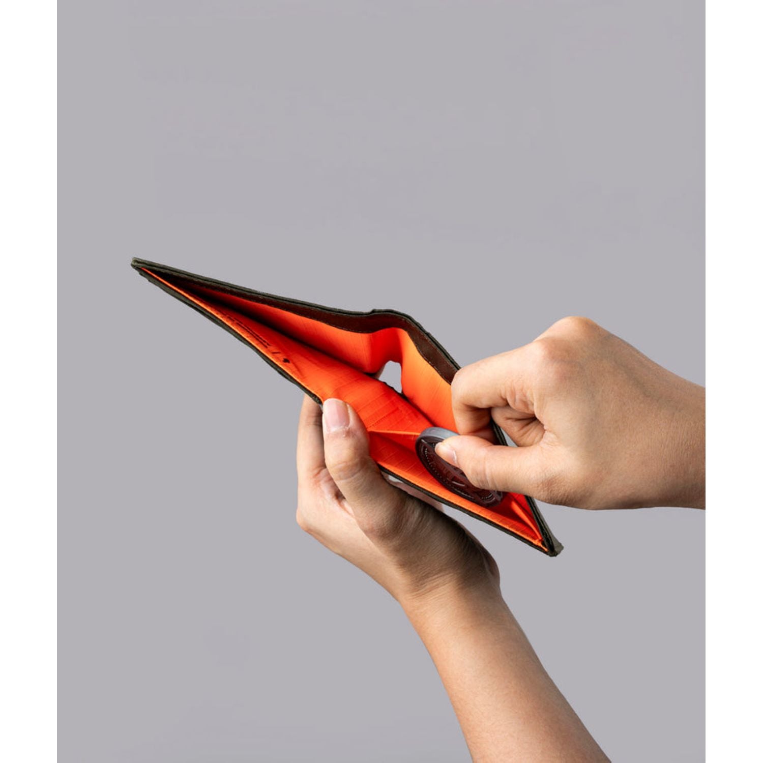 ALPAKA Ark Classic Wallet X-Pac X42 (Olive Green)