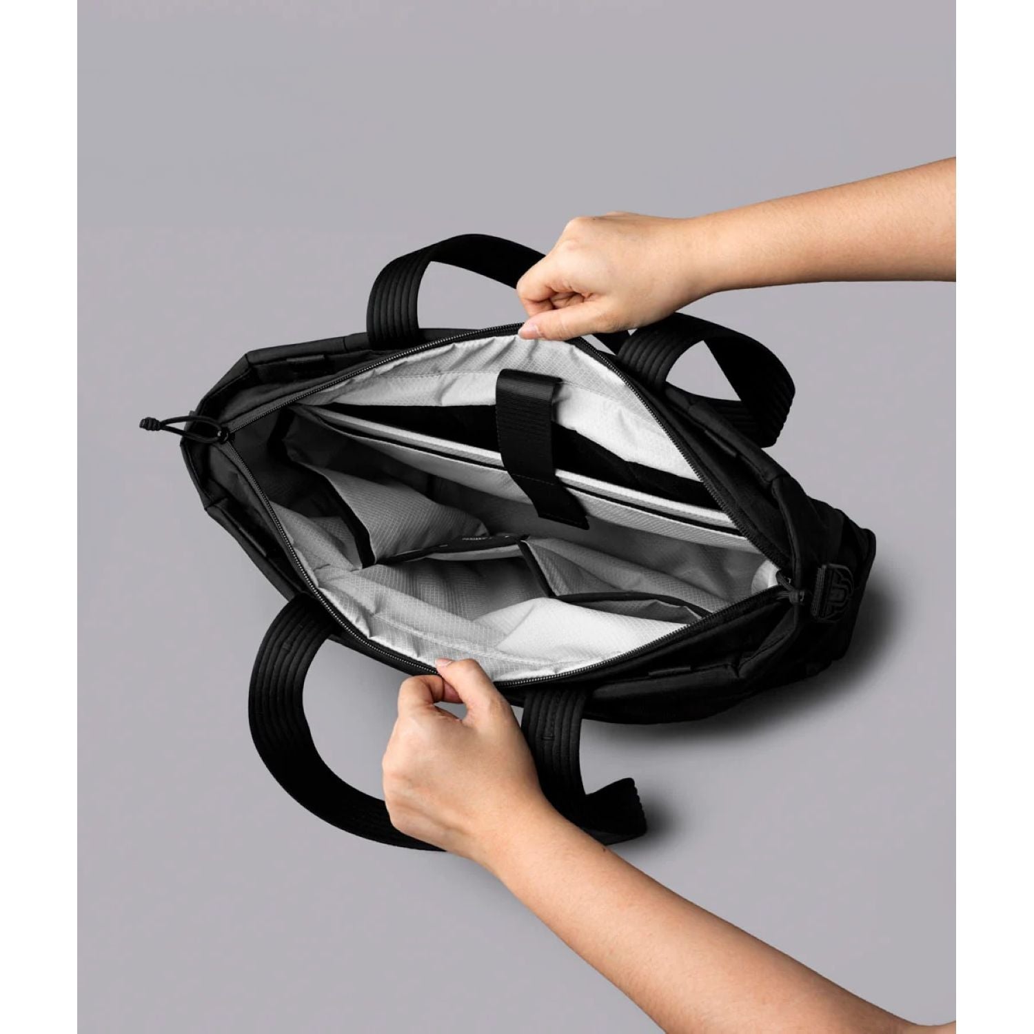 ALPAKA Bravo Tote V2 14L Axoflux 400D Ripstop Nylon (Black)