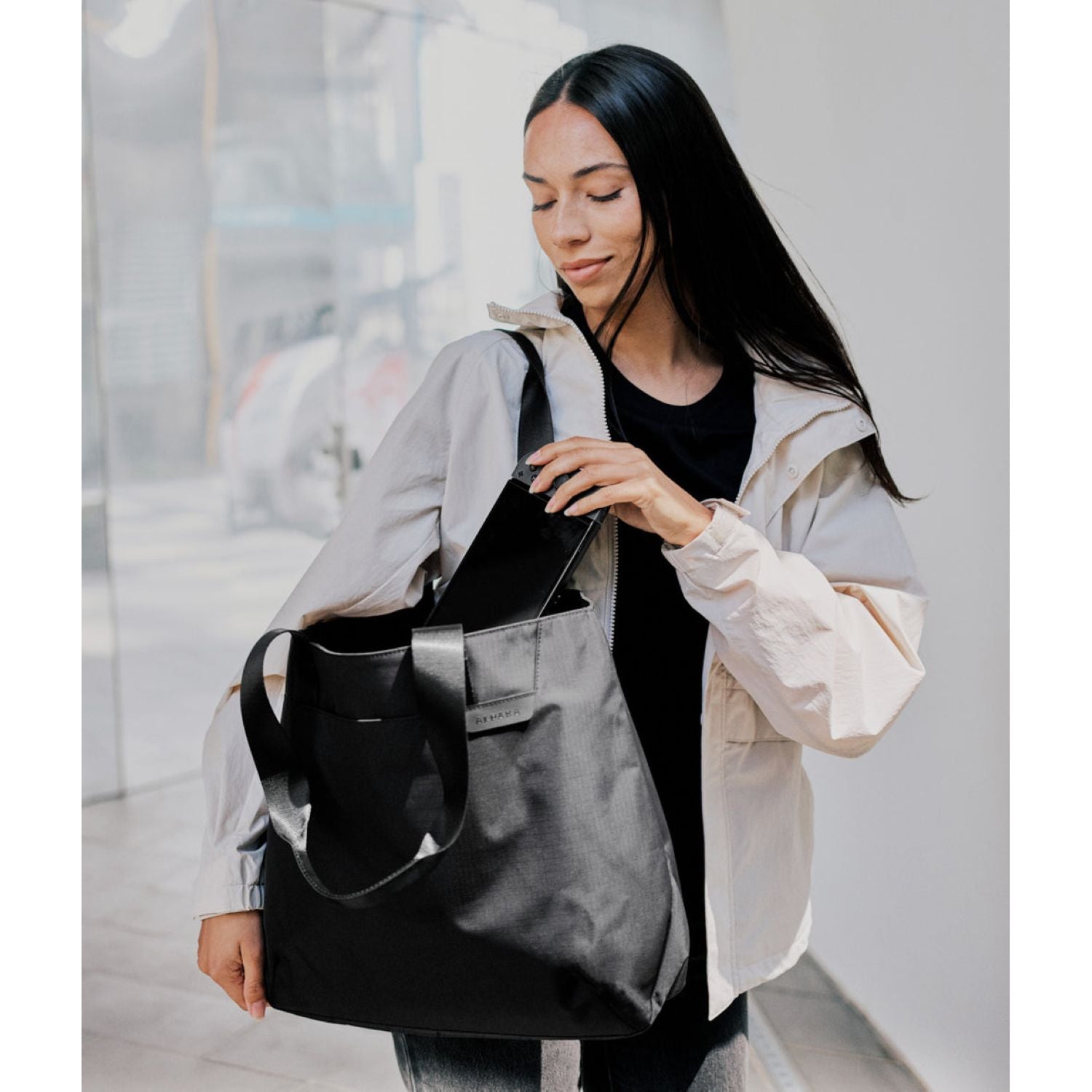 ALPAKA Elements Tote Bag (M) Axoflux 210D (Black/Grey)