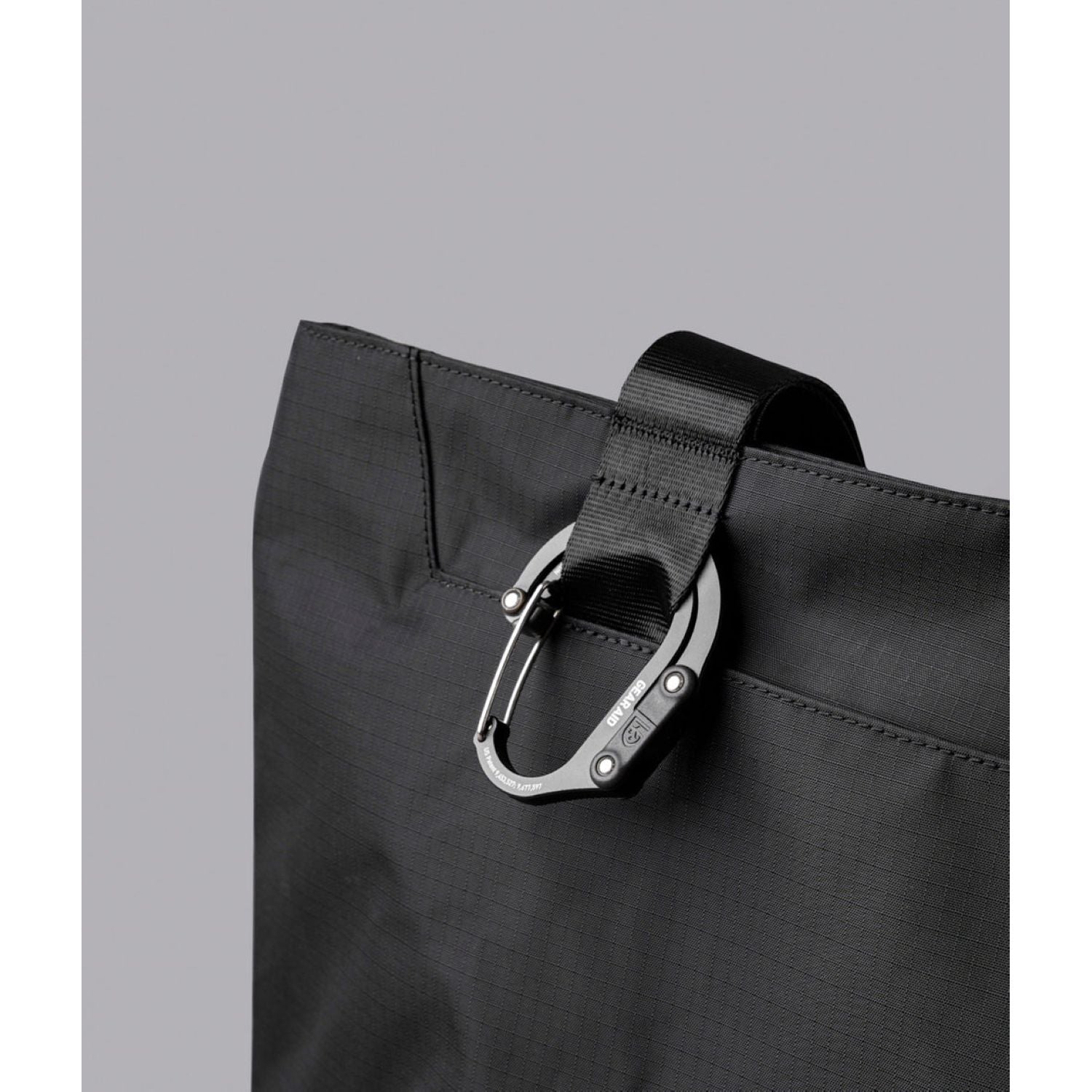 ALPAKA Elements Tote Bag (M) Axoflux 210D (Black/Grey)