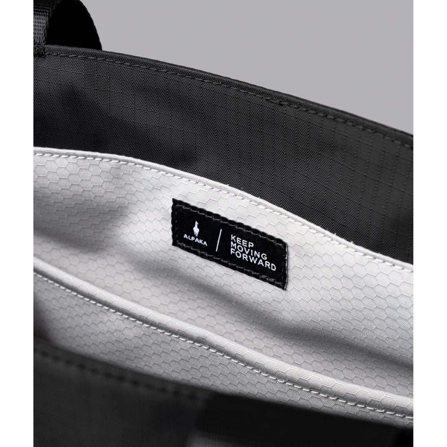 ALPAKA Elements Tote Bag (S) Axoflux 210D (Black/Grey)