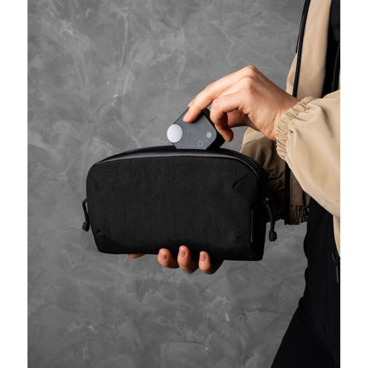 ALPAKA Flight Pouch Pro Axoflux 400D (Black)