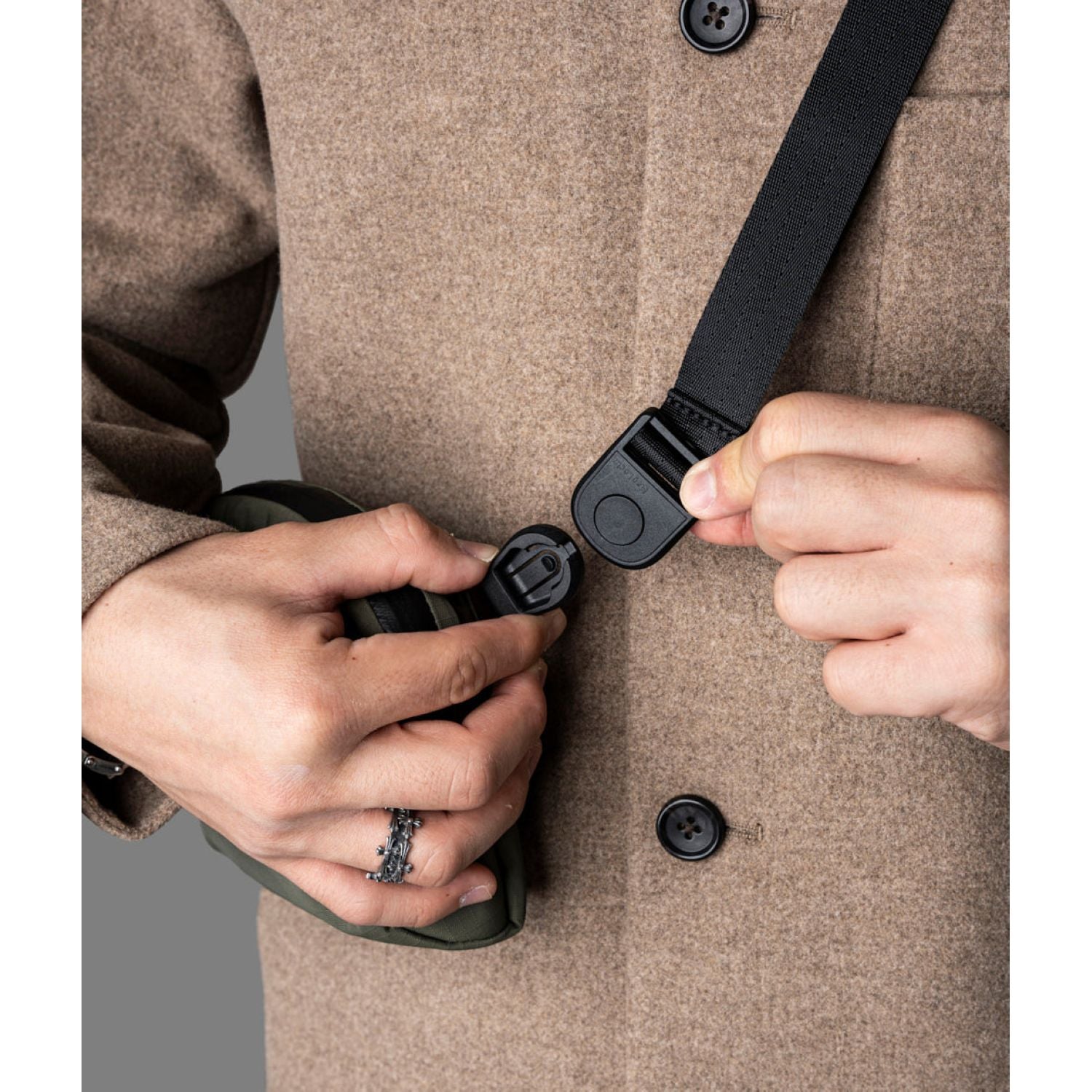 ALPAKA Flight Sling 1L Axoflux 210D (Green)