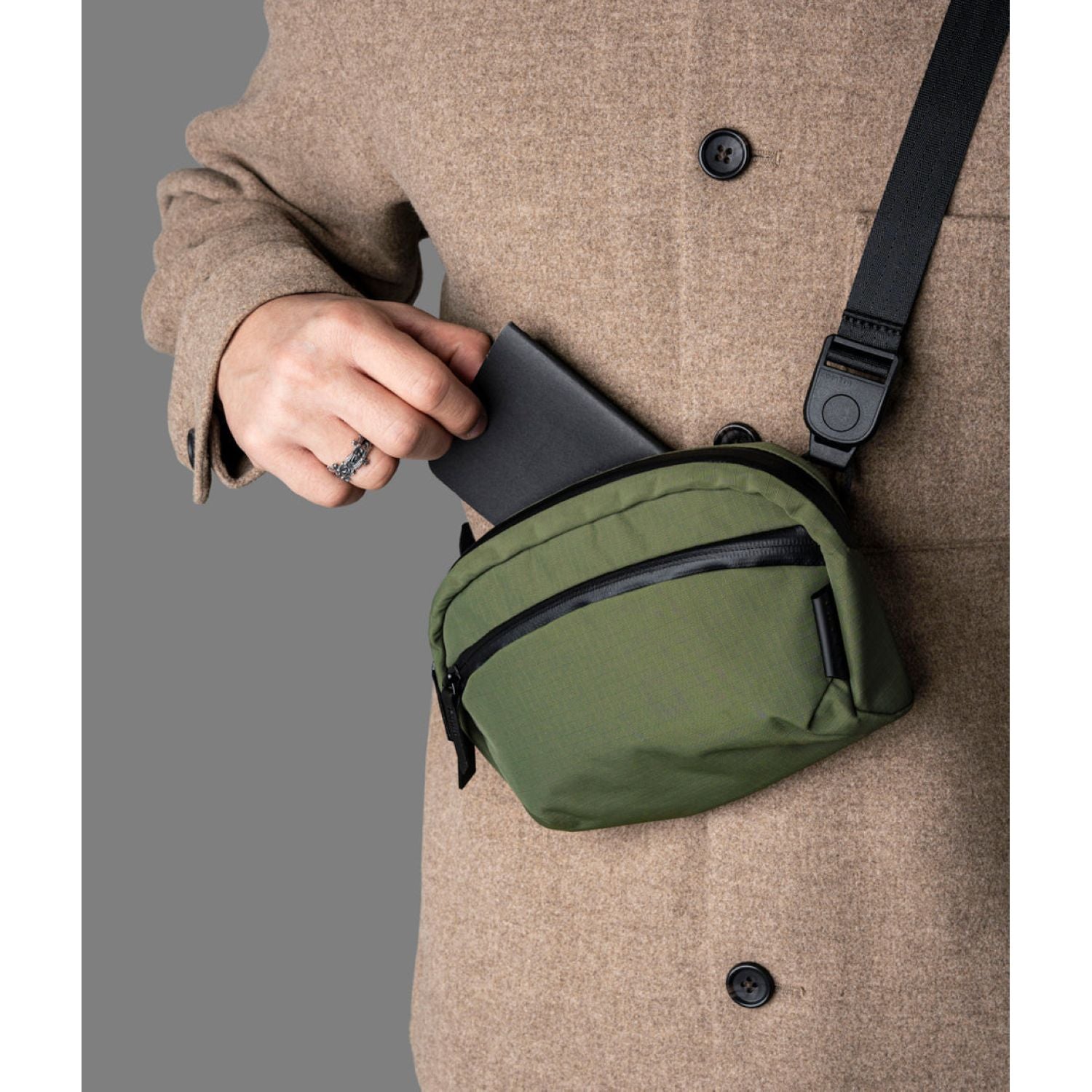 ALPAKA Flight Sling 1L Axoflux 210D (Green)