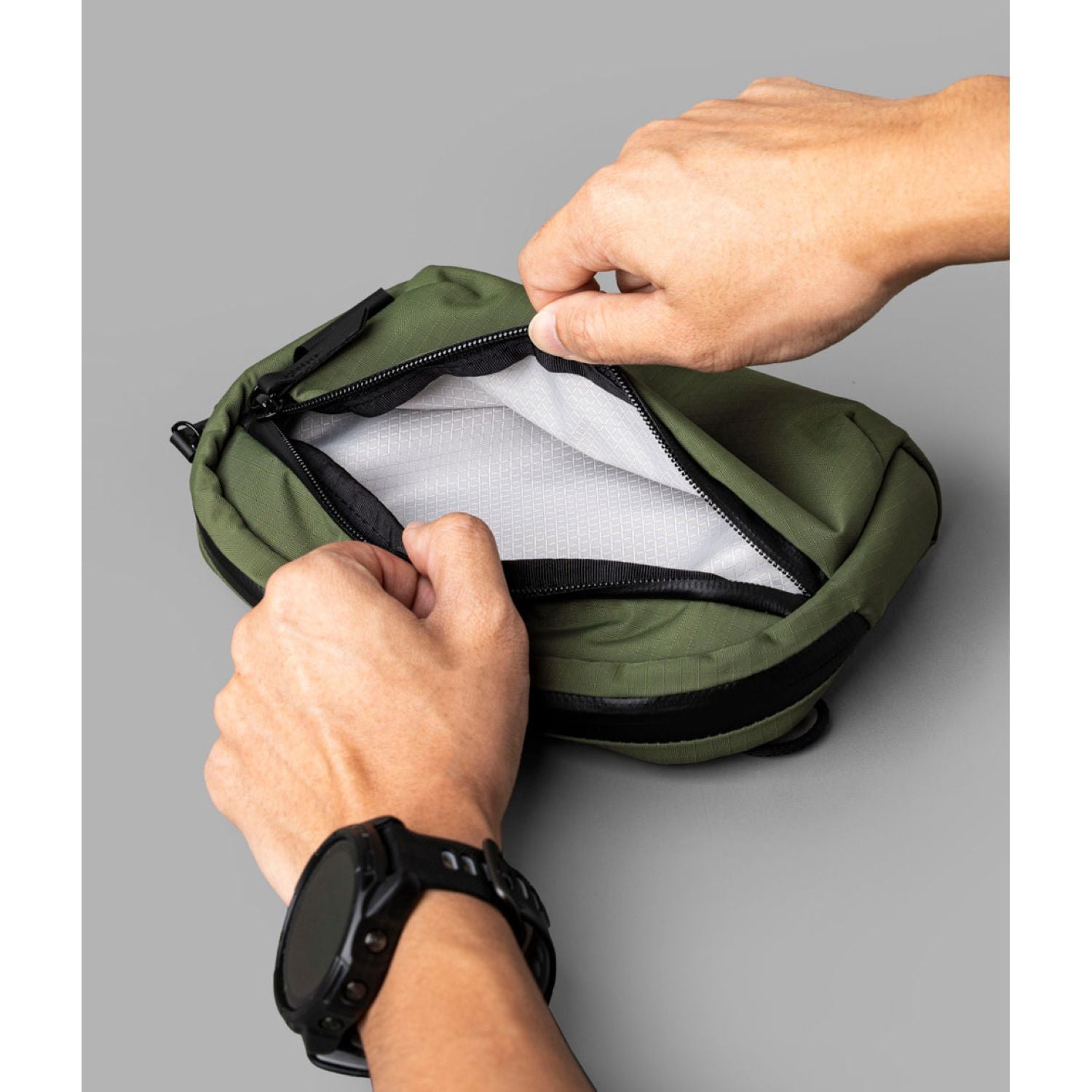 ALPAKA Flight Sling 1L Axoflux 210D (Green)