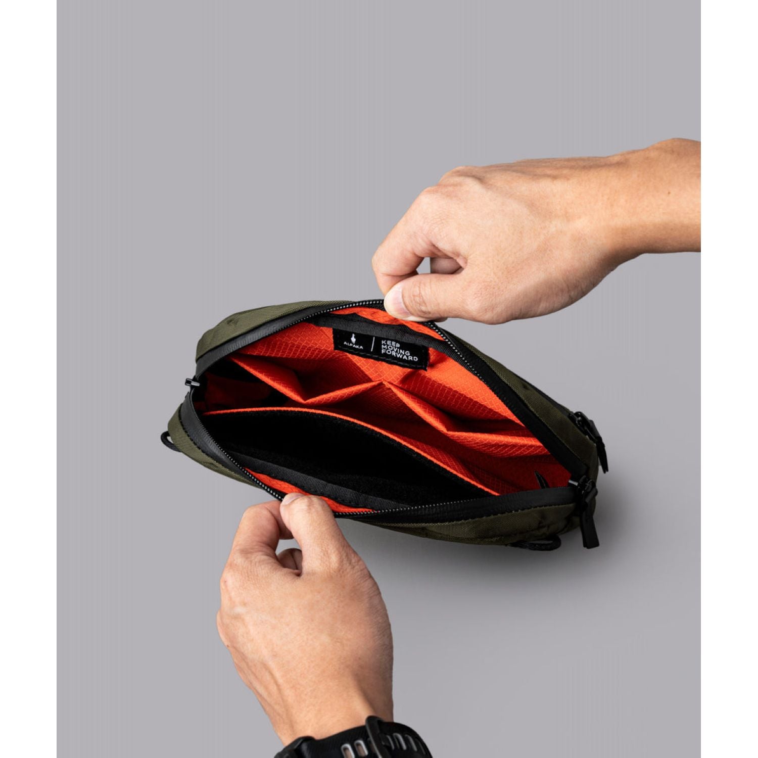 ALPAKA Flight Sling 1L X-Pac VX42 (Olive Green)