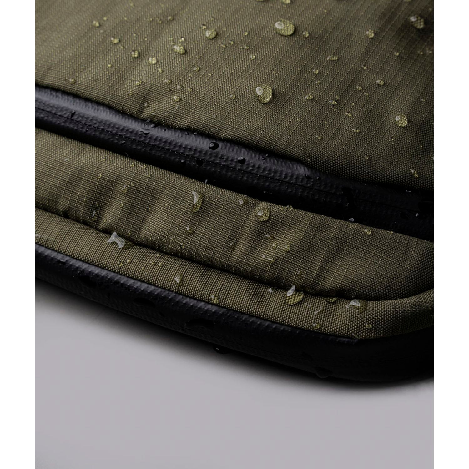 ALPAKA Flight Sling With Grey Lining Axoflux 400D (Green)