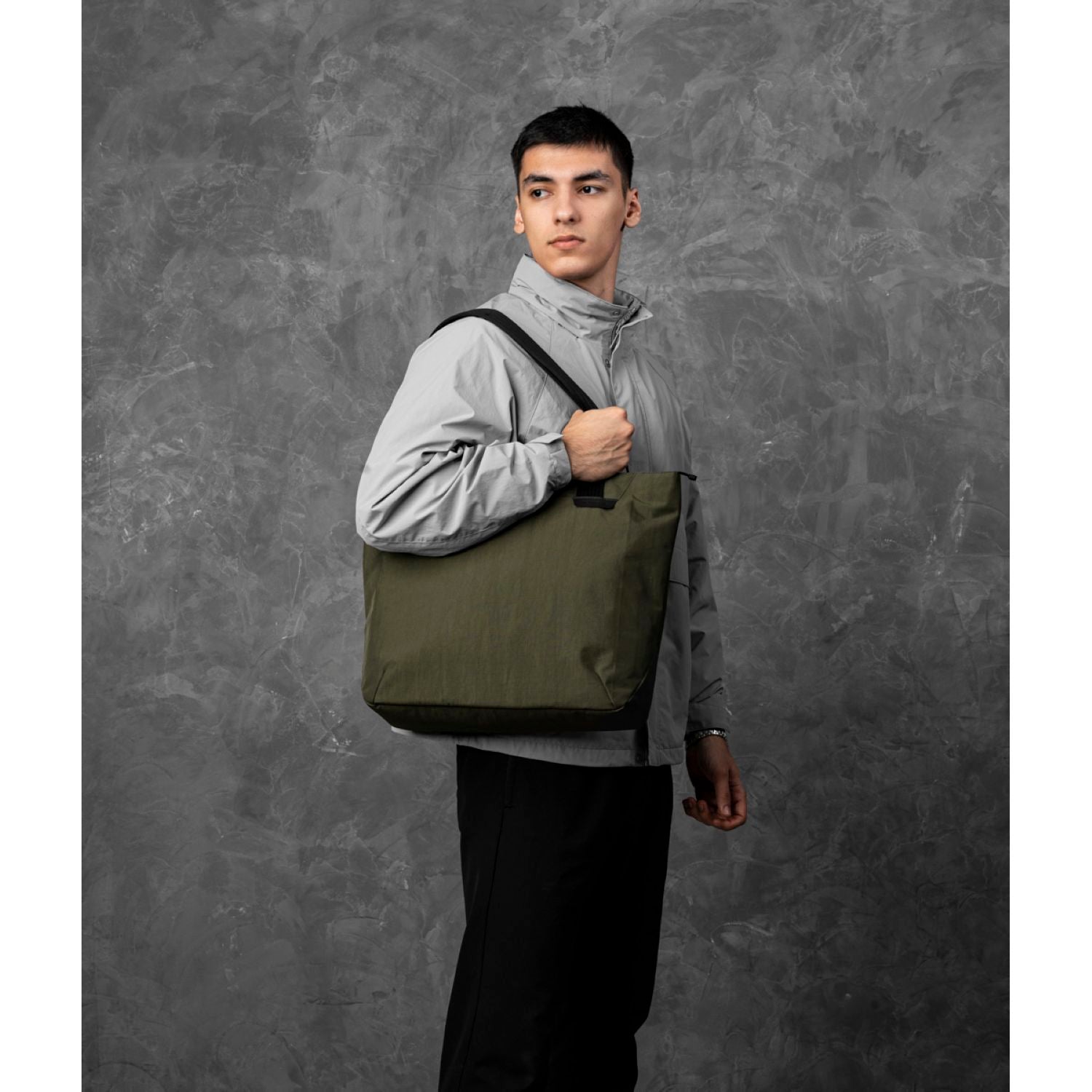 ALPAKA Flight Tote Bag (L) Axoflux 400D (Green)