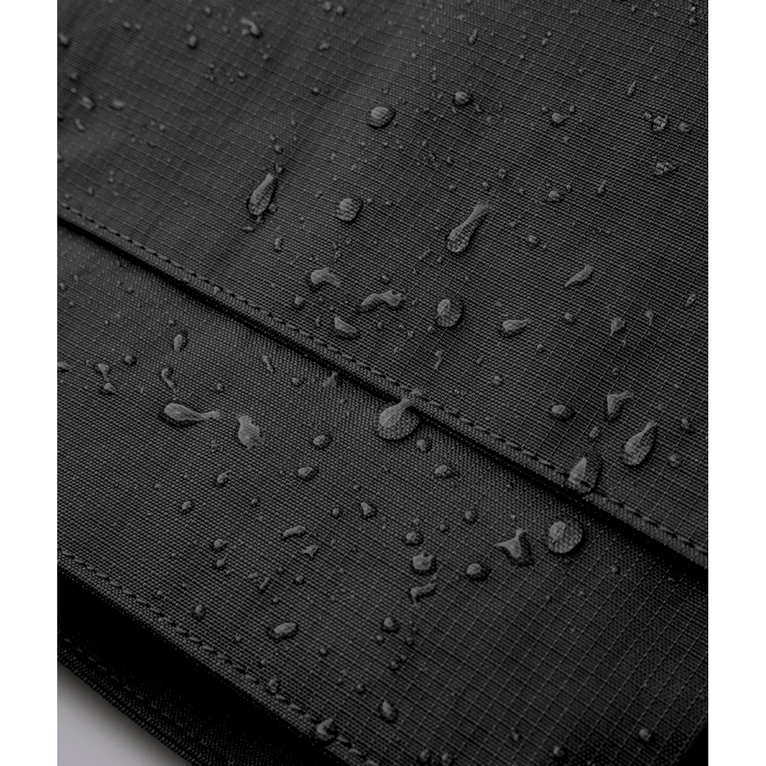 ALPAKA Flight Tote Bag (M) Axoflux 400D (Black)