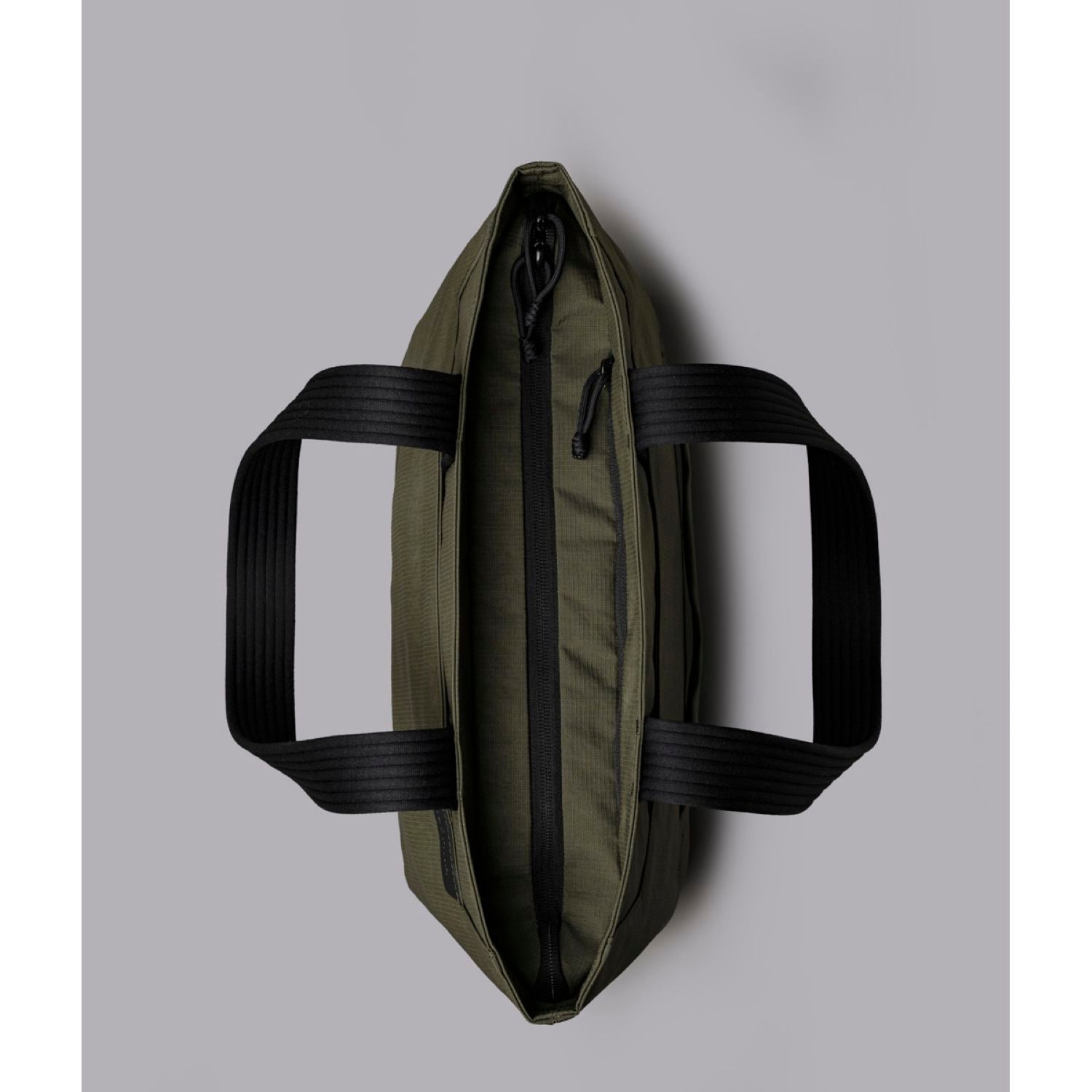 ALPAKA Flight Tote Bag (M) Axoflux 400D (Green)