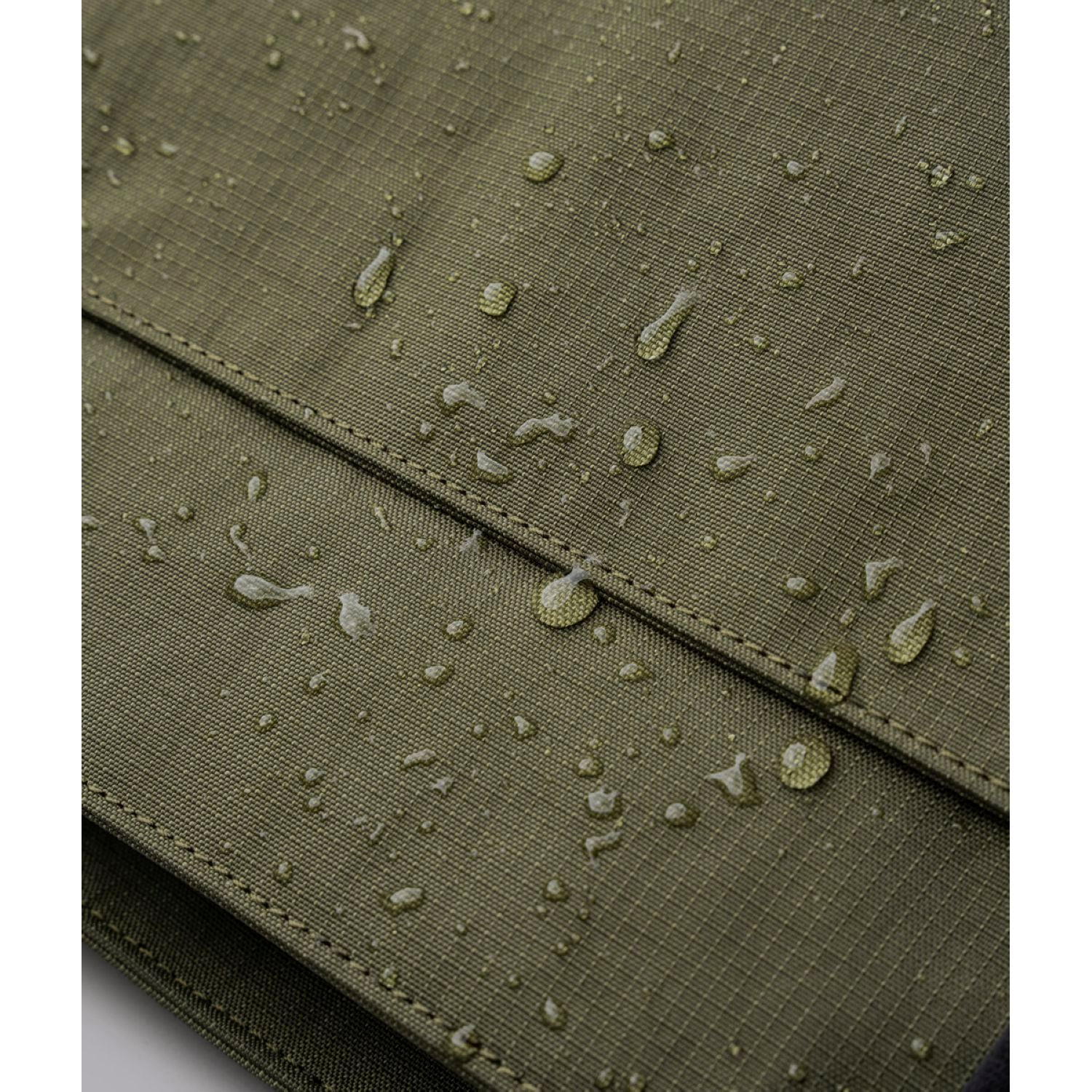 ALPAKA Flight Tote Bag (M) Axoflux 400D (Green)