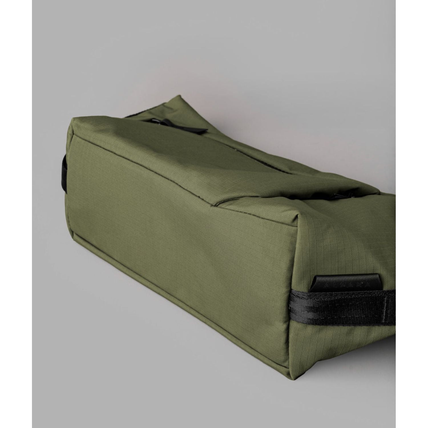 ALPAKA Flow Satchel Axoflux 210D (Green)