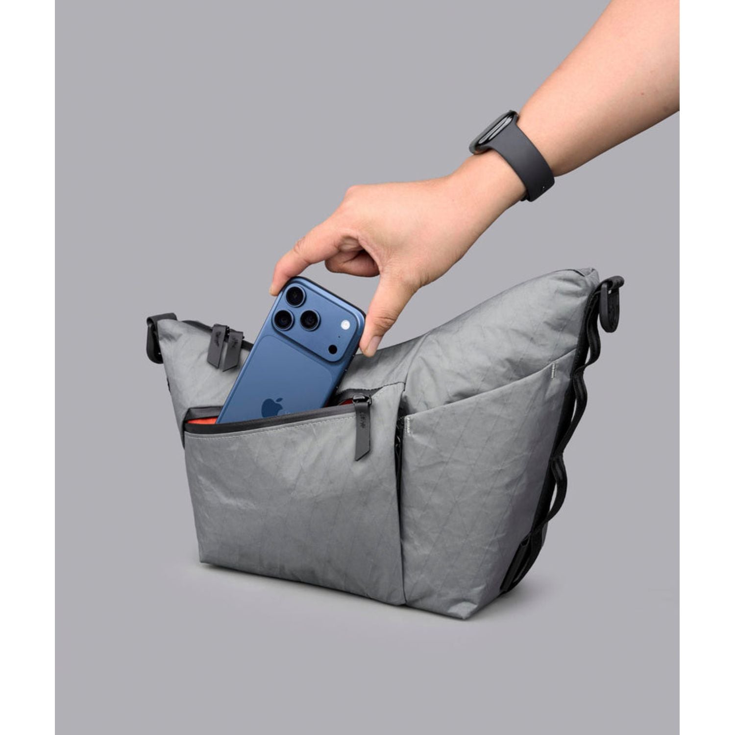 Alpaka Flow Satchel X-Pac VX21 (Slated Grey)