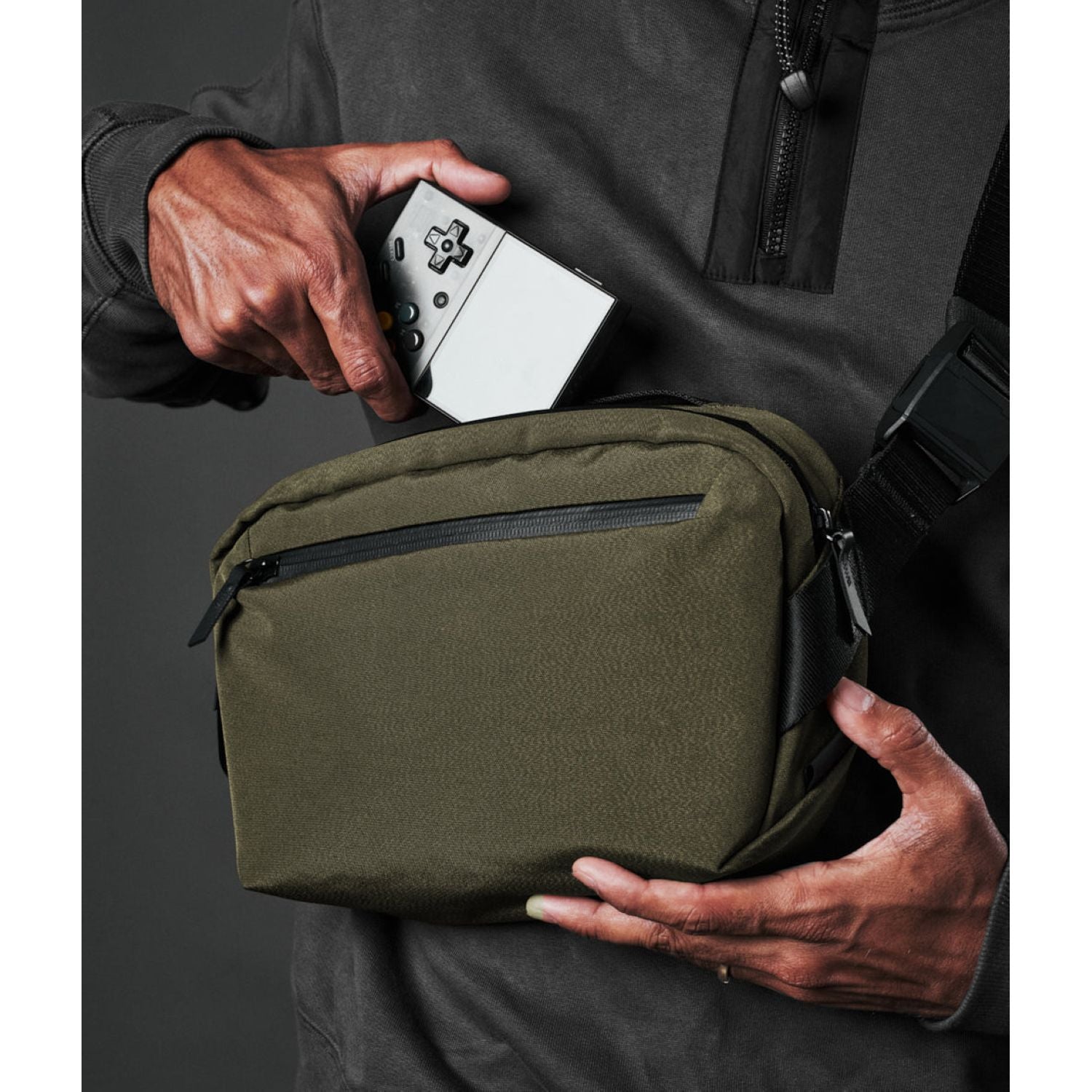 ALPAKA Go Sling Mini V2 (Maglockz Strap Buckle) Axoflux 300D (Army Green)