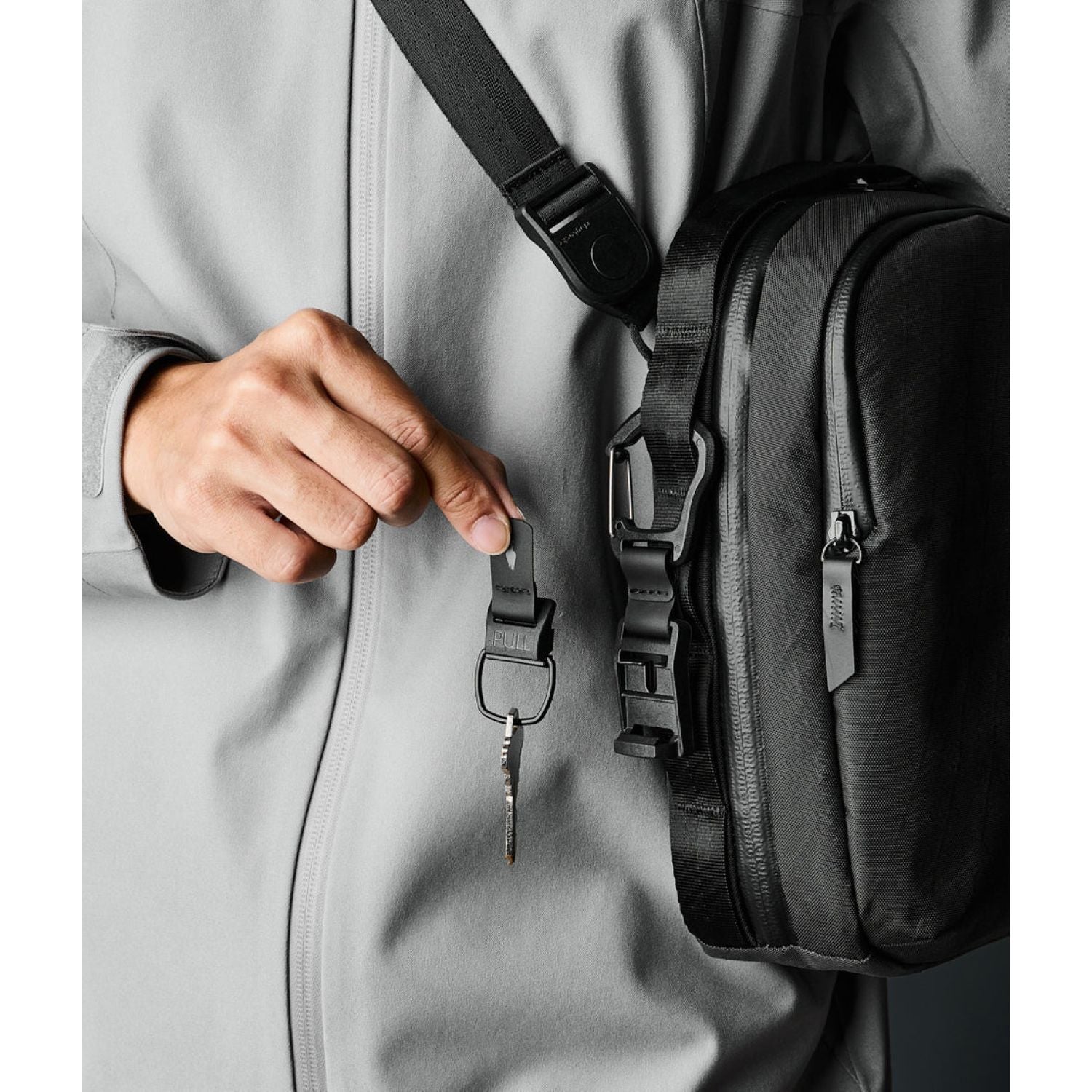 ALPAKA Hub Carabiner L (Black)