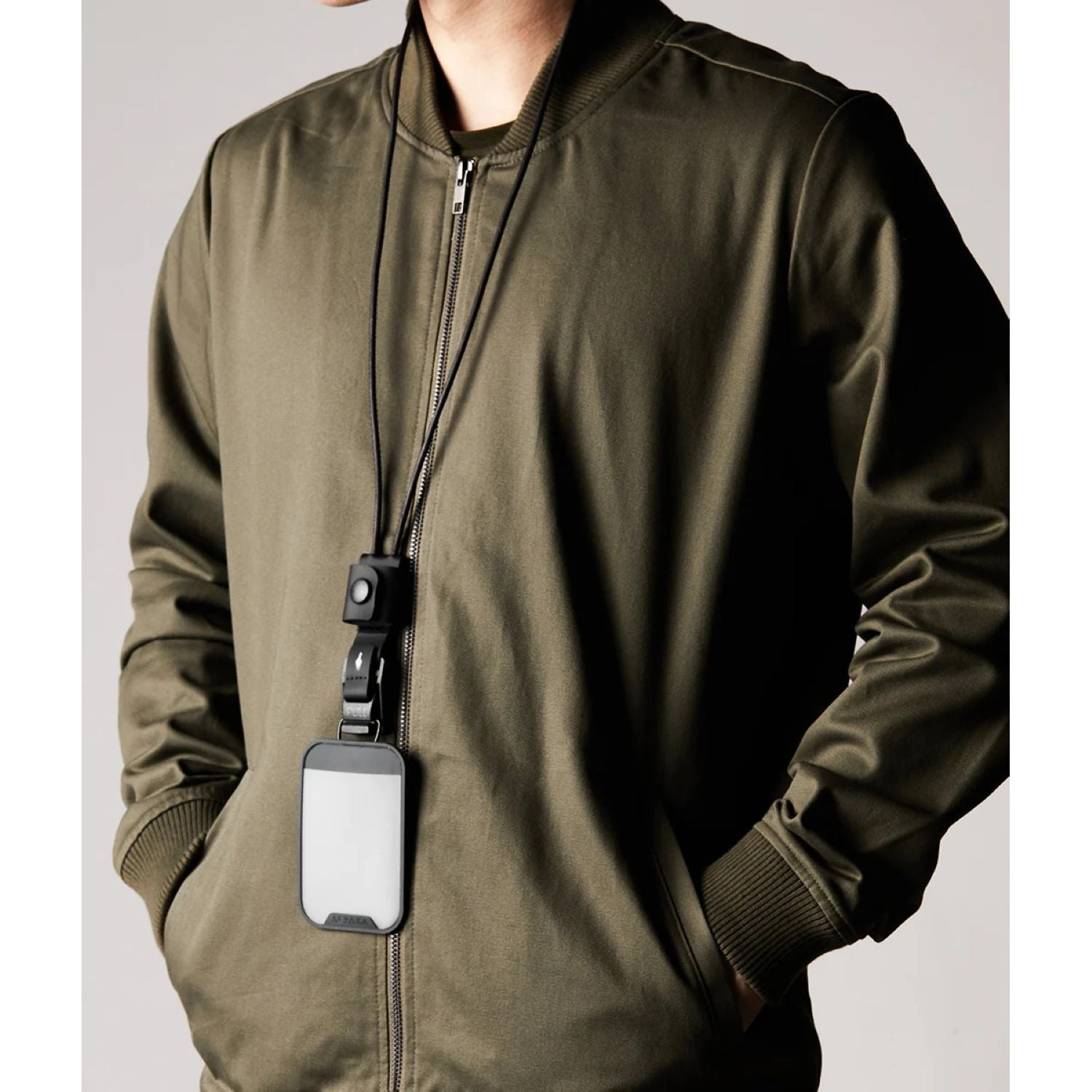 ALPAKA Hub USB-C Lanyard (Black)